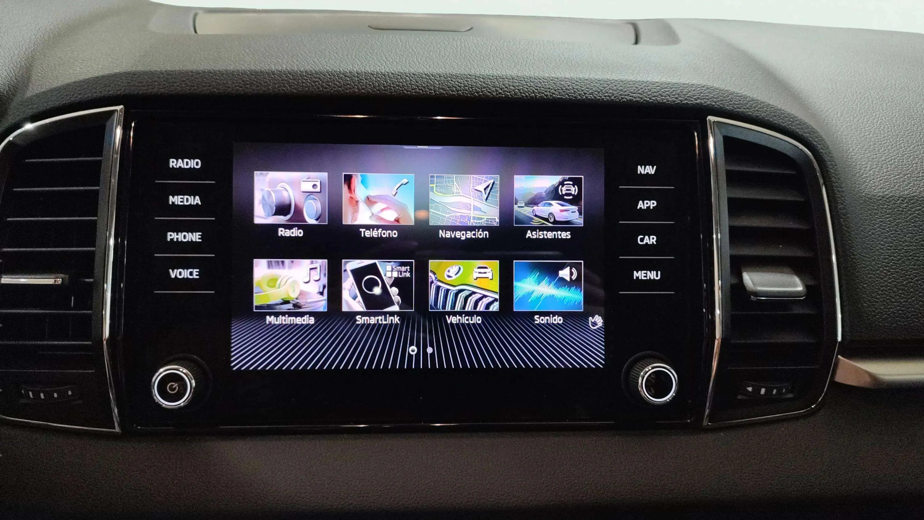 Škoda Karoq 2.0 TDI DSG 4x4 Ambition - foto 10