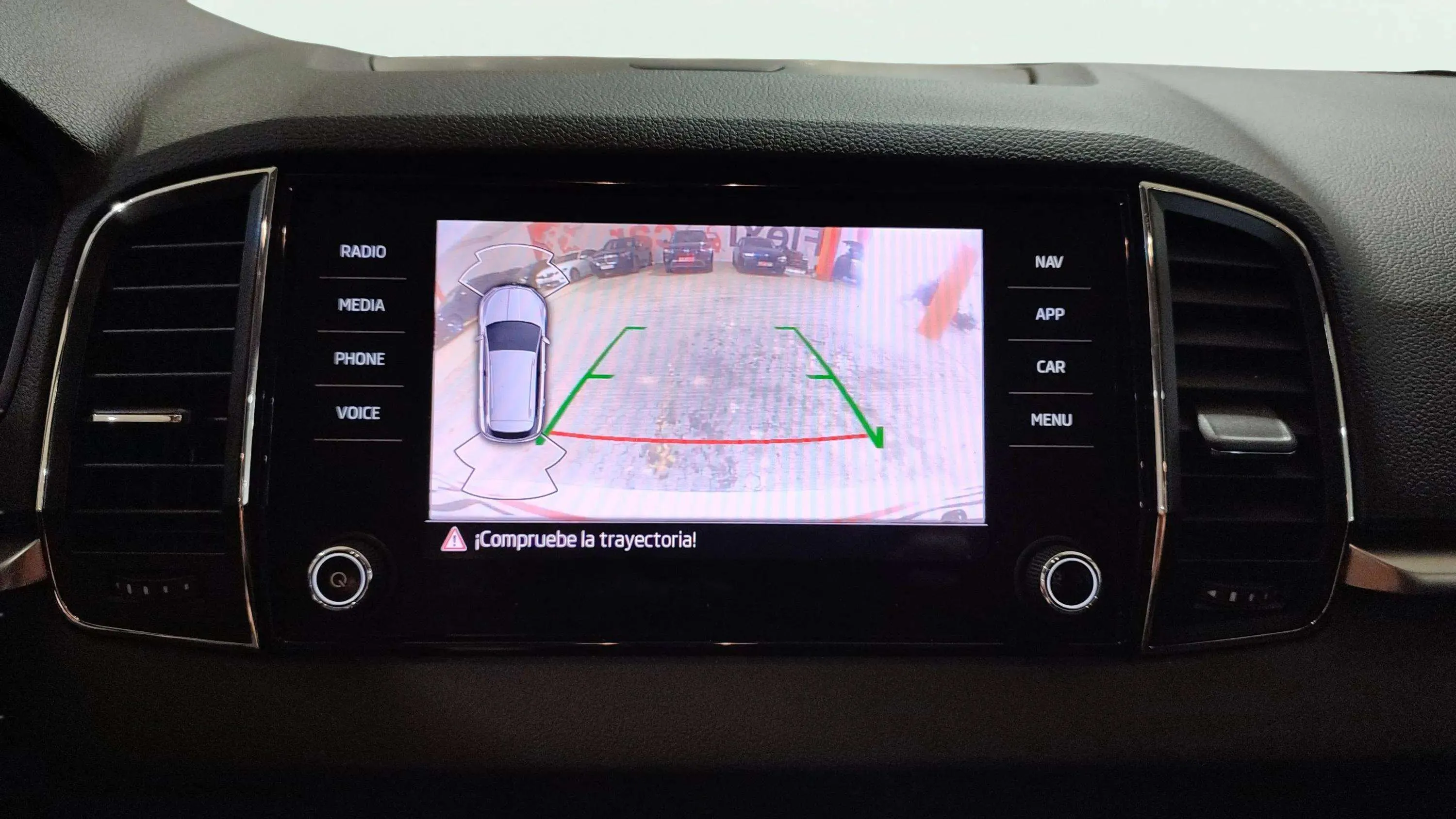 Škoda Karoq 2.0 TDI DSG 4x4 Ambition - foto 18