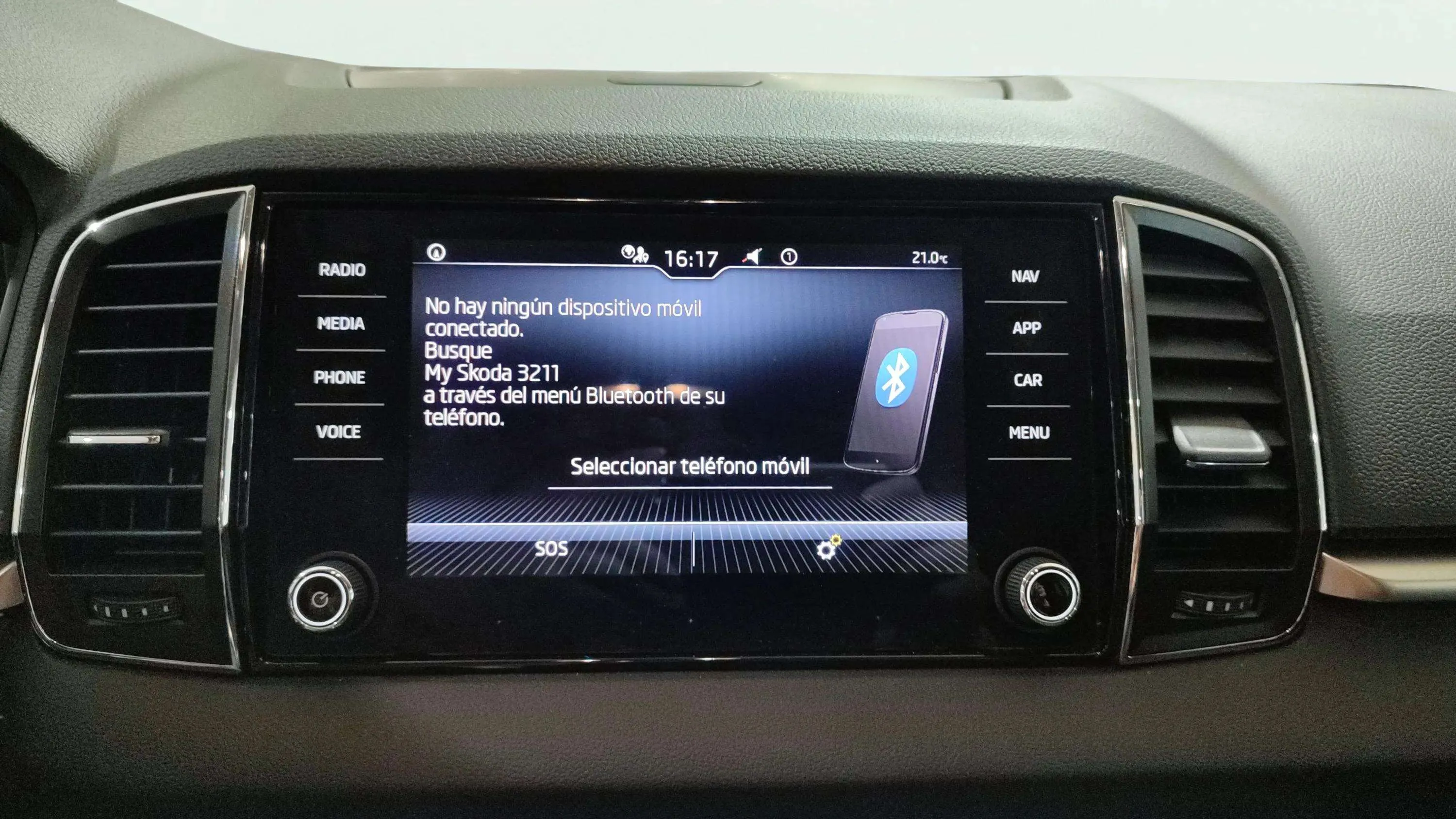 Škoda Karoq 2.0 TDI DSG 4x4 Ambition - foto 15