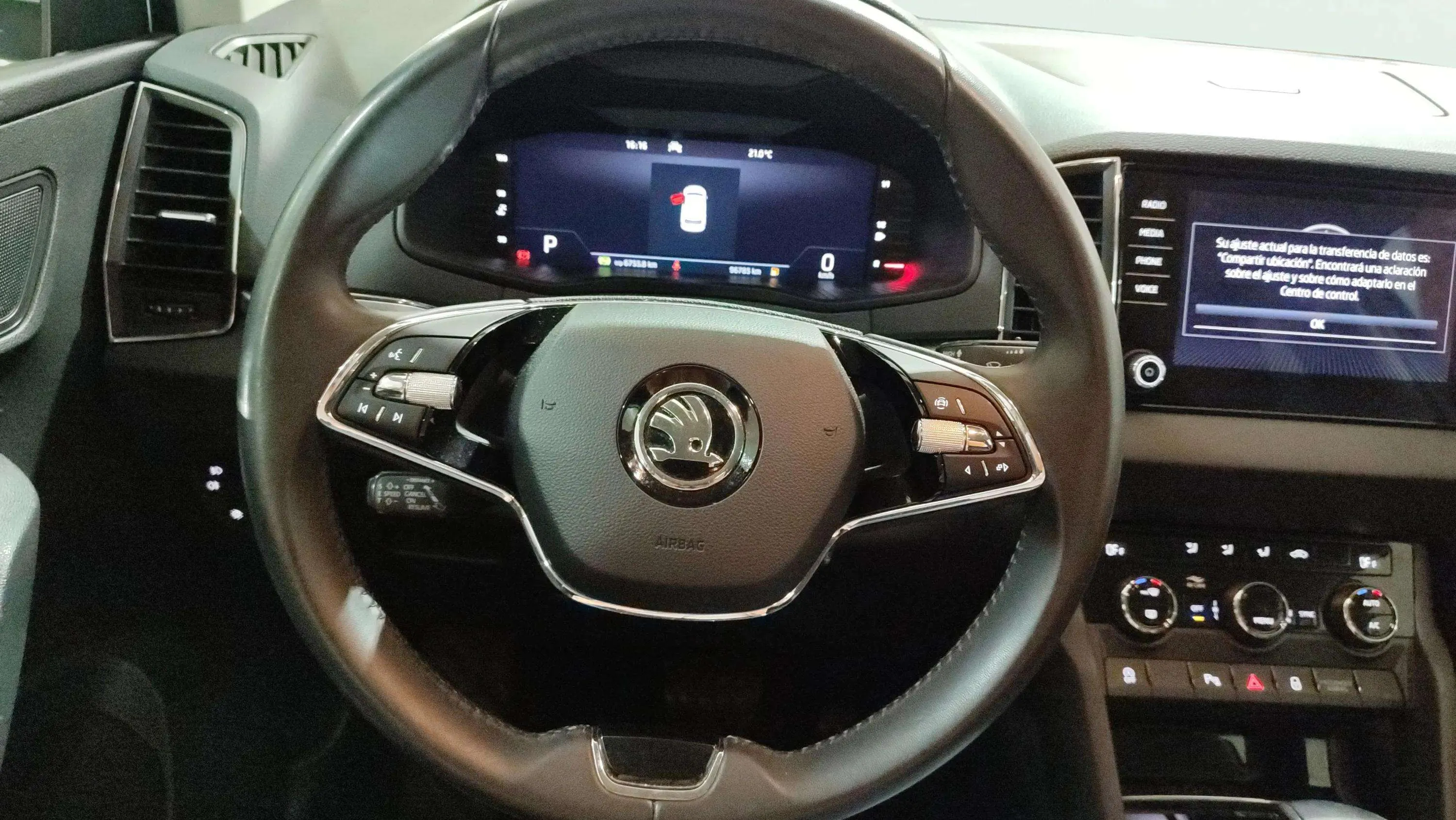 Škoda Karoq 2.0 TDI DSG 4x4 Ambition - foto 8