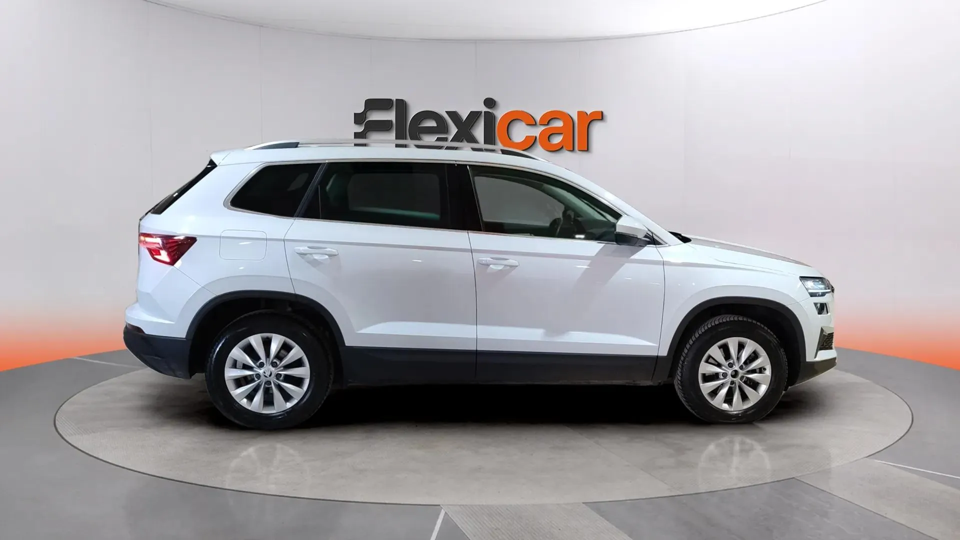 Škoda Karoq 2.0 TDI DSG 4x4 Ambition - foto 3