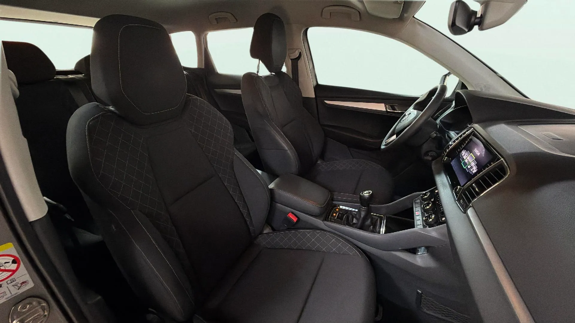 Škoda Karoq 1.0 TSI Ambition - foto 16