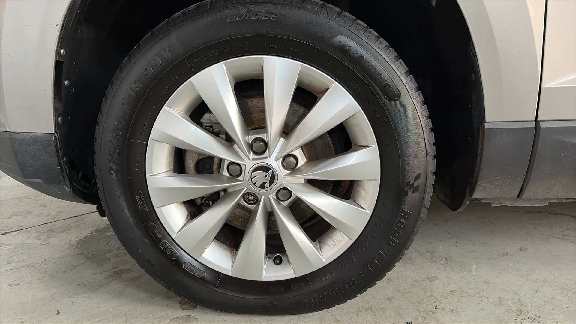 Škoda Karoq 1.0 TSI Ambition - foto 9