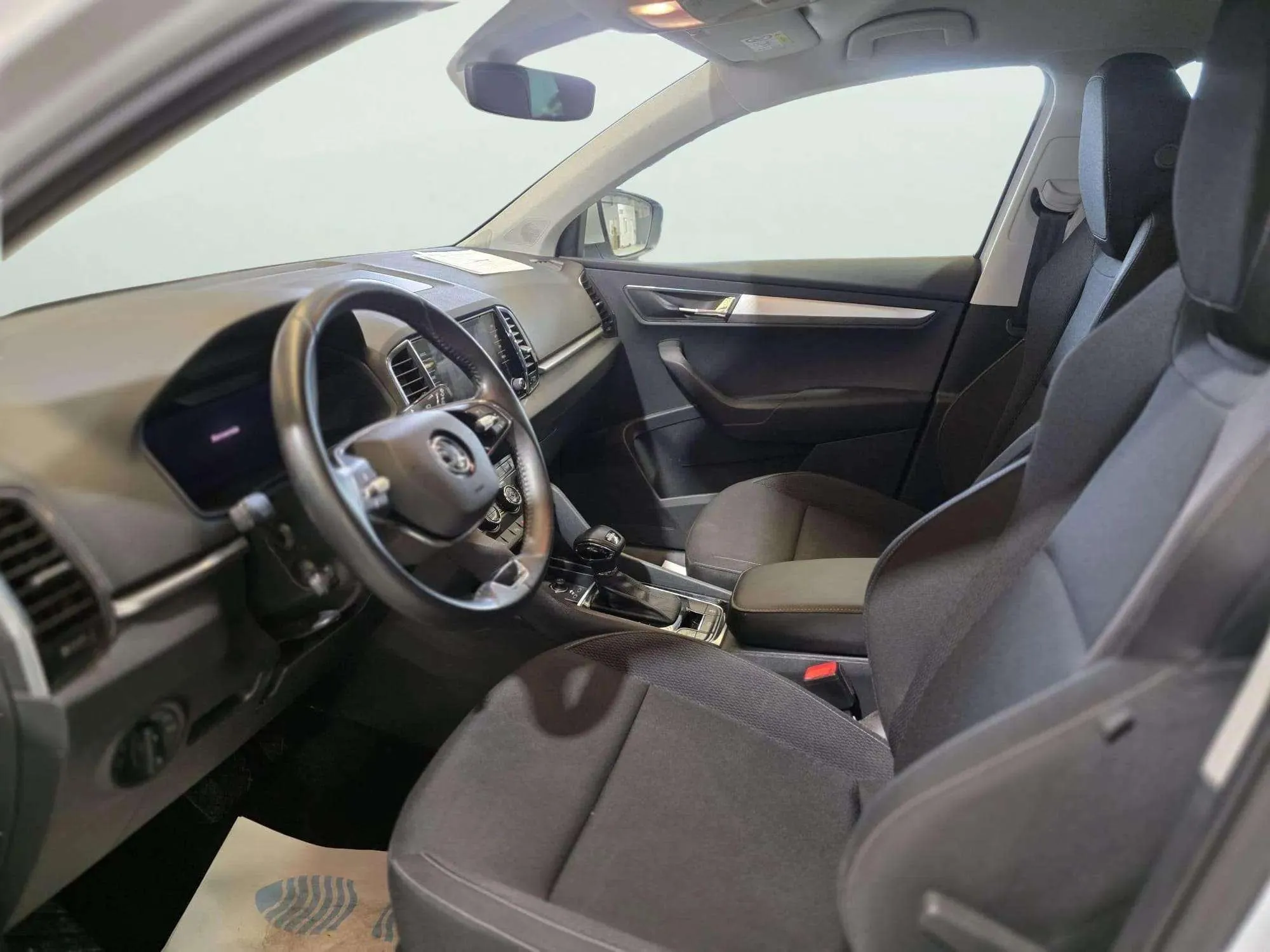 Škoda Karoq 2.0 TDI DSG 4x4 Ambition - foto 8