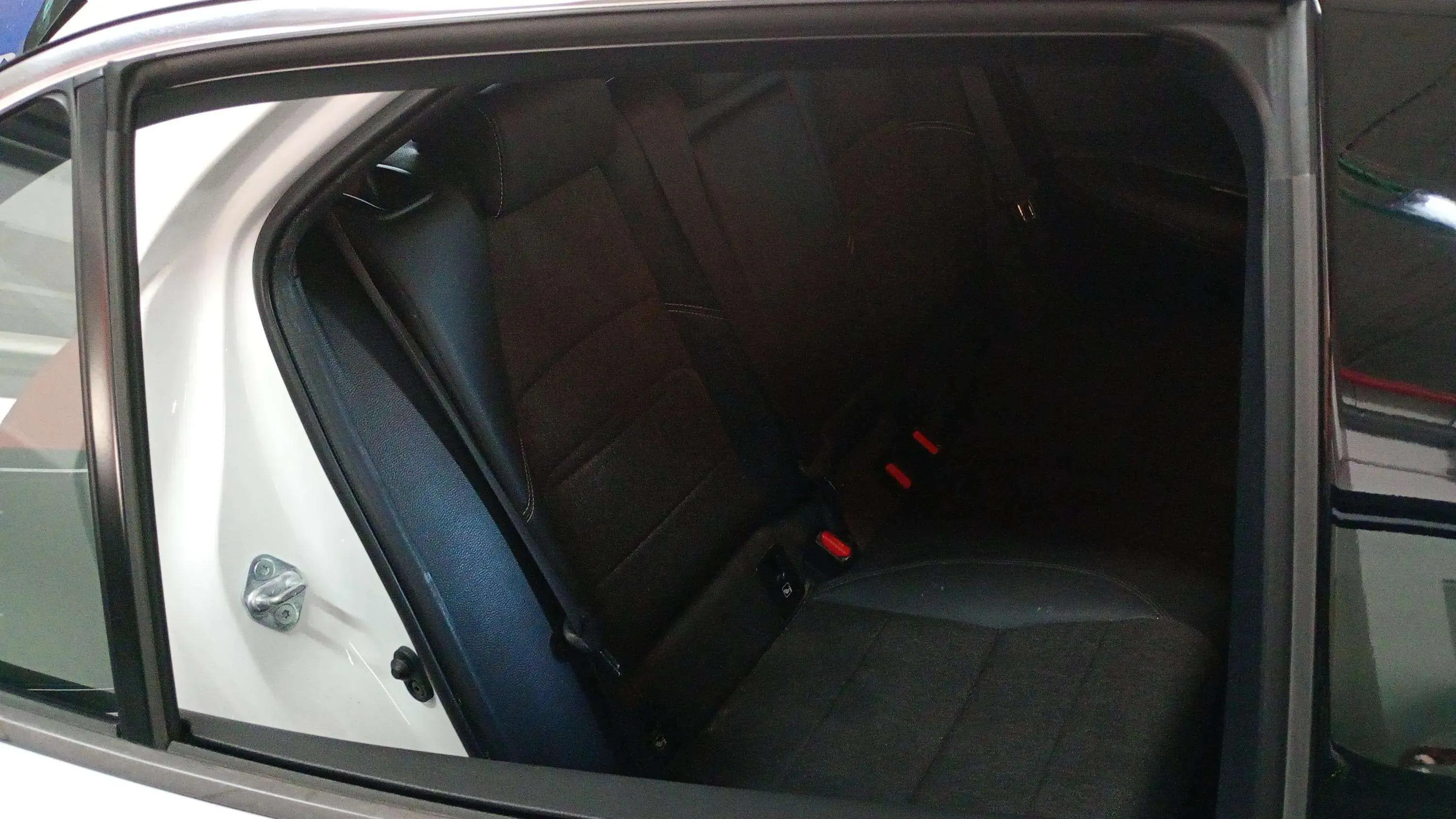 Toyota Corolla 1.8 125H Active Tech E-CVT - foto 18