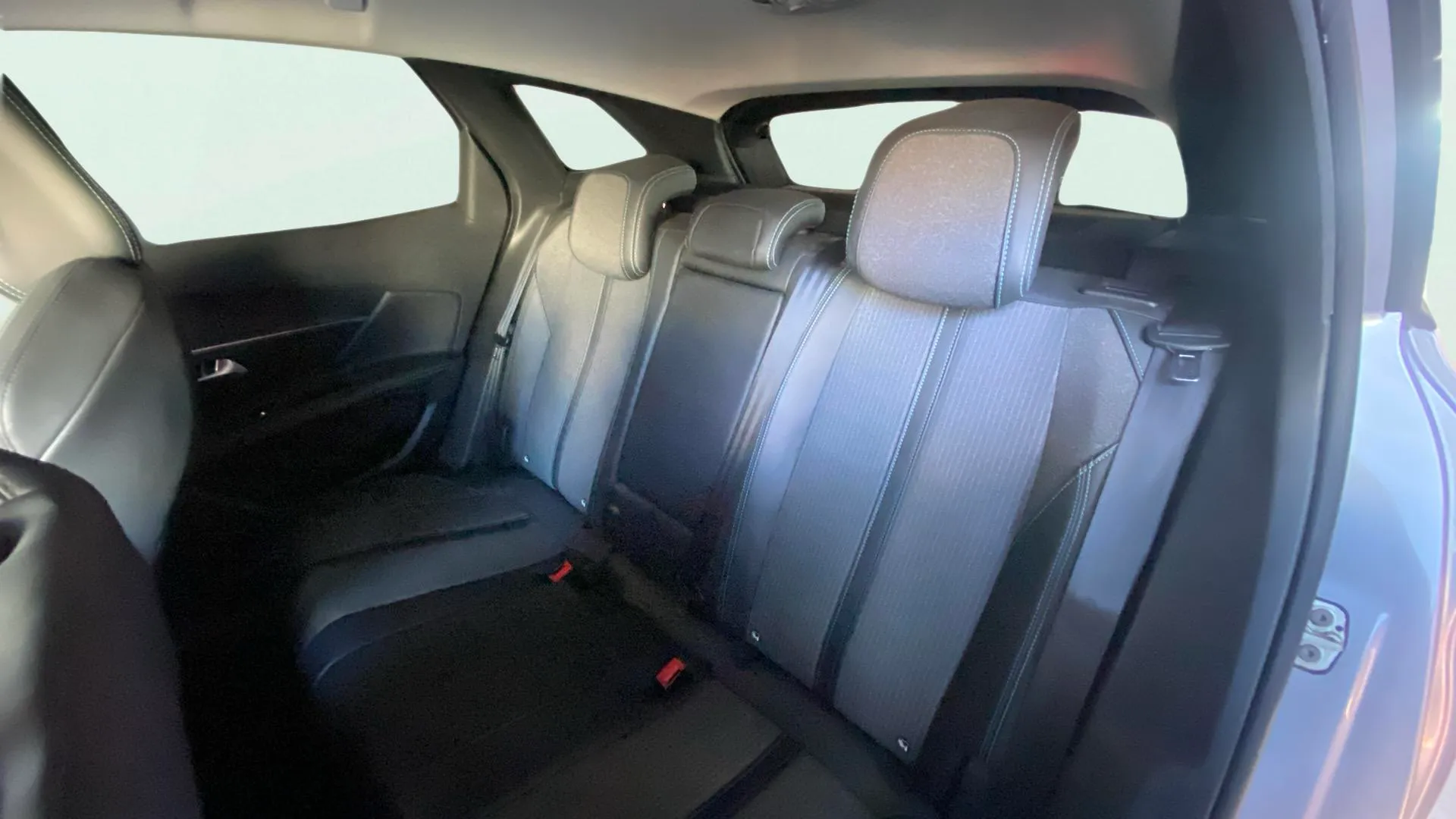 Peugeot 3008 1.2 PureTech Allure EAT8 - foto 13