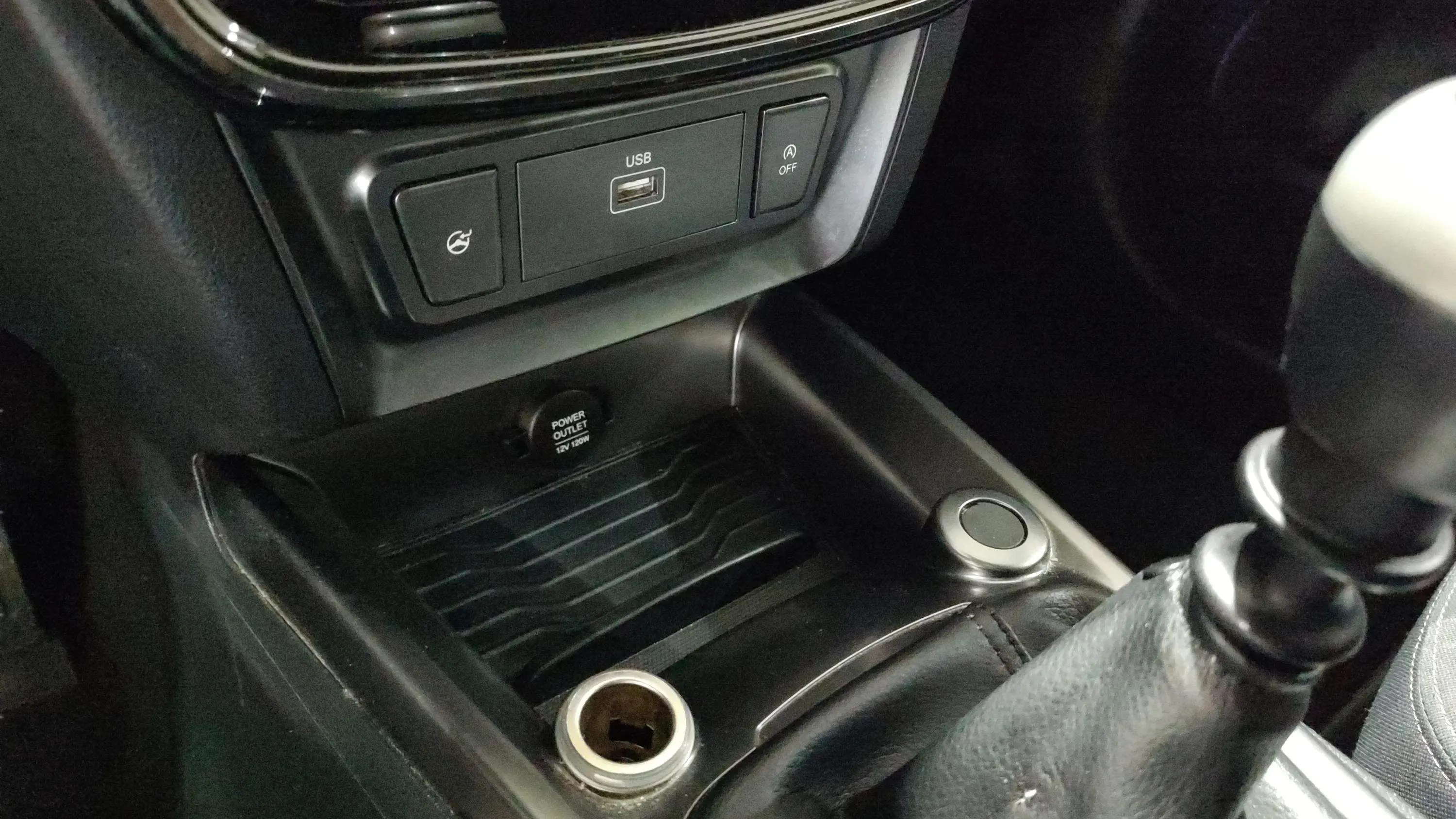 SsangYong Tivoli G12T Urban Plus - foto 17