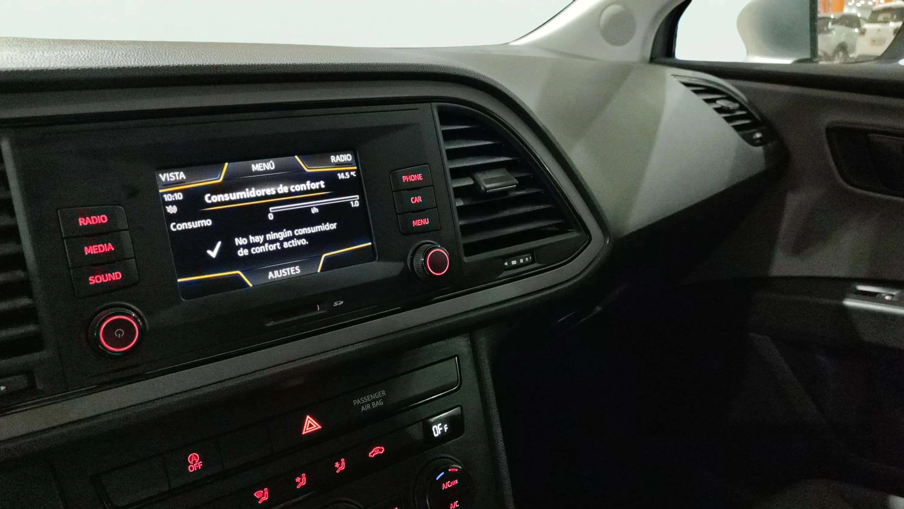 SEAT León ST 1.6 TDI Style Ed Nav - foto 11