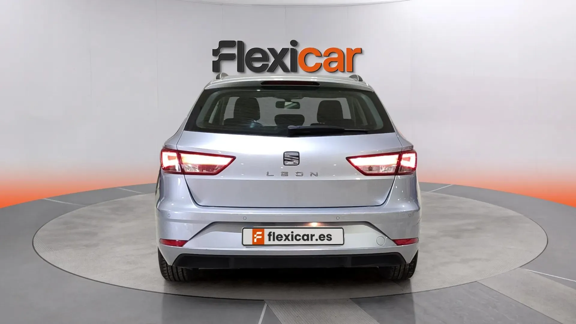 SEAT León ST 1.6 TDI Style Ed Nav - foto 5
