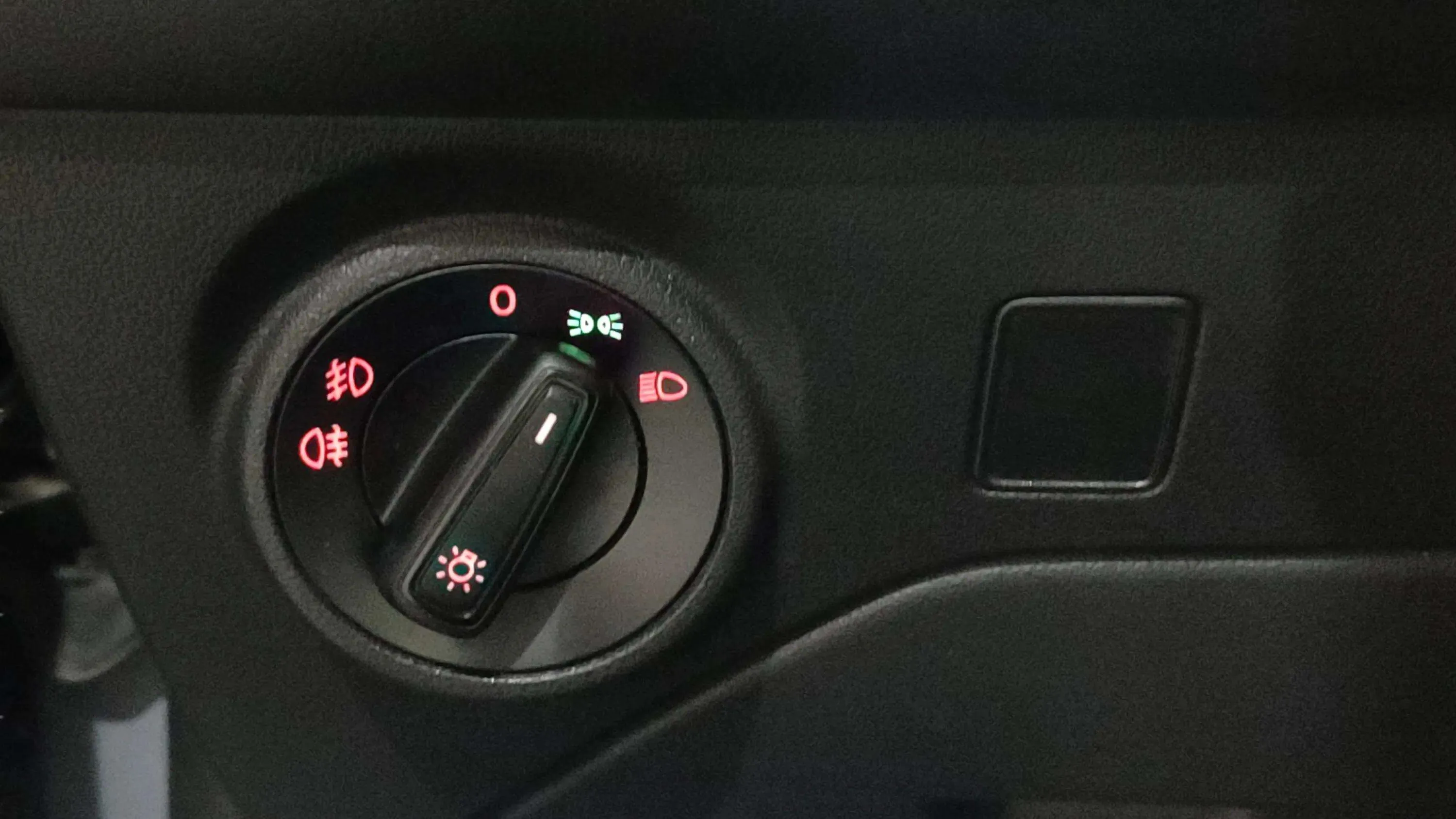 SEAT León ST 1.6 TDI Style Ed Nav - foto 7