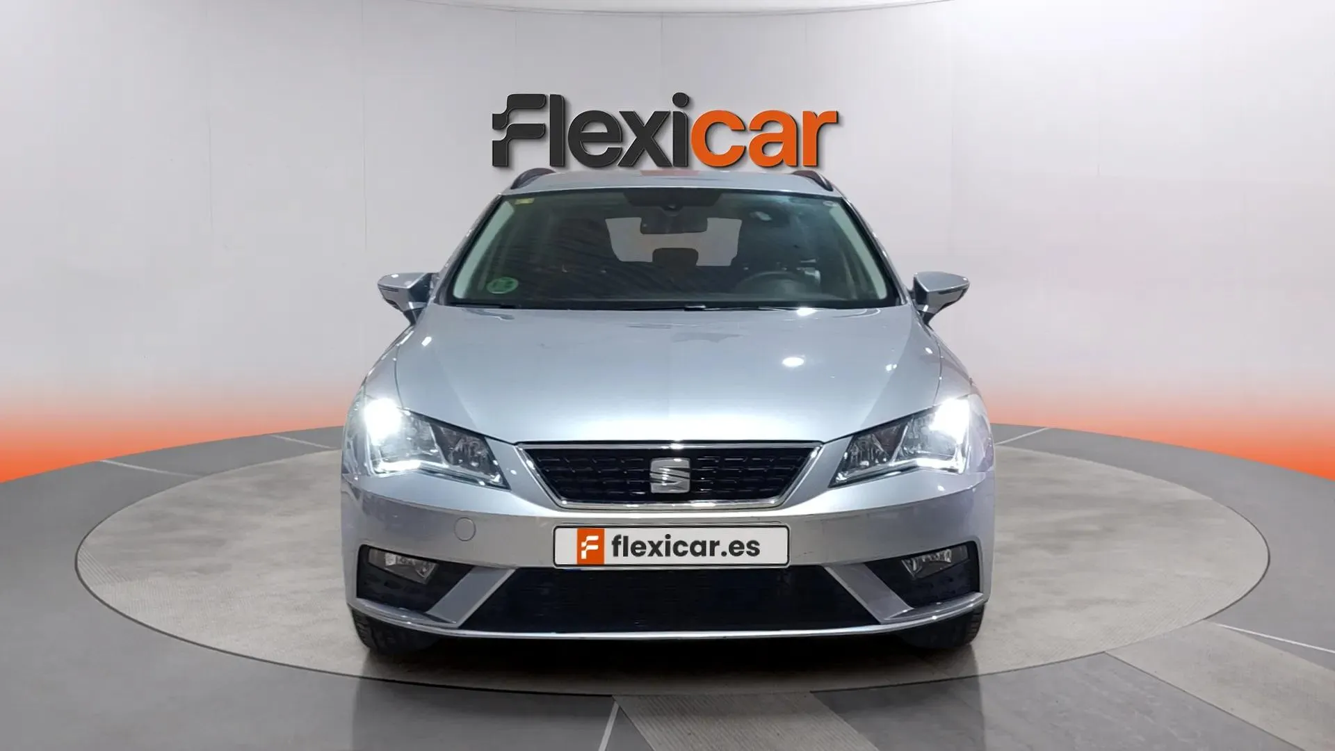 SEAT León ST 1.6 TDI Style Ed Nav - foto 2