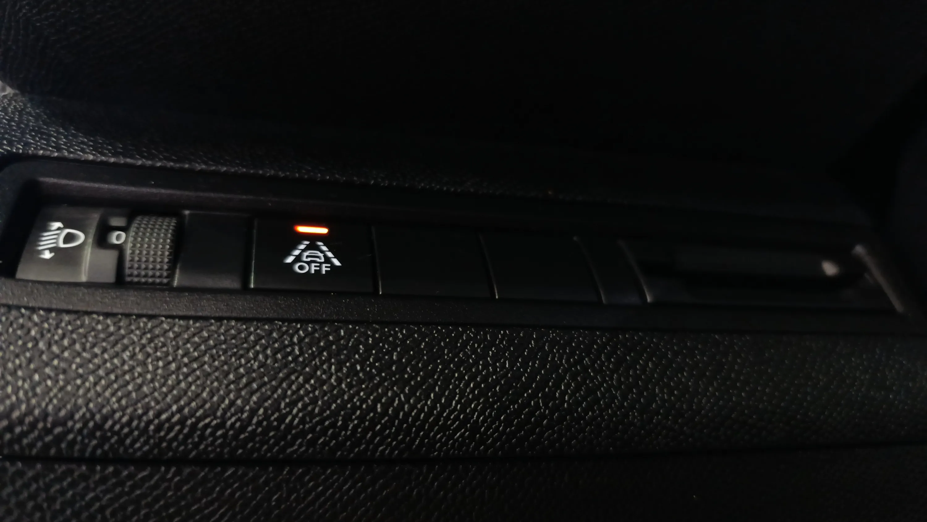 Peugeot 3008 1.2 PureTech Allure EAT8 - foto 28