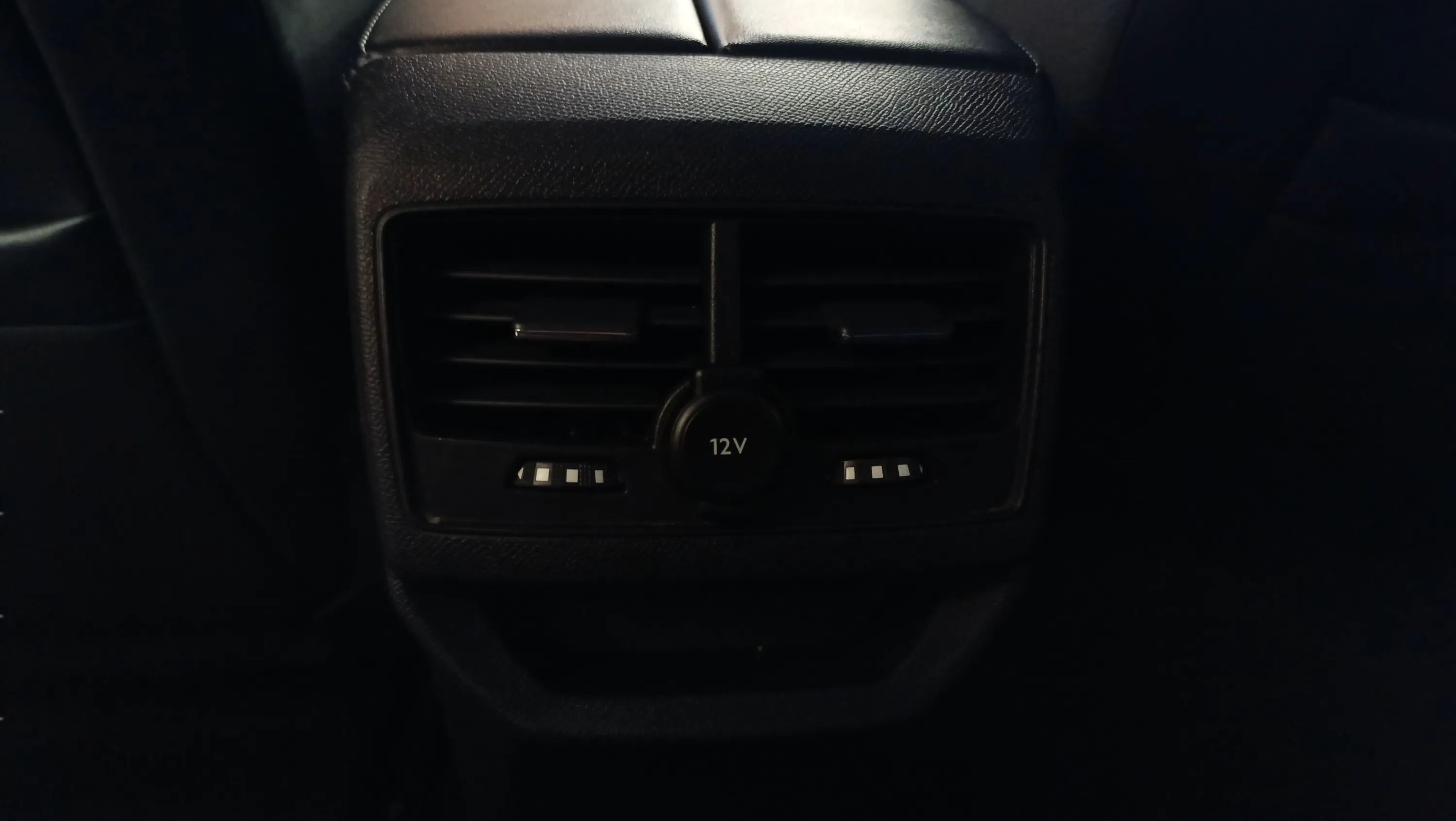 Peugeot 3008 1.2 PureTech Allure EAT8 - foto 34