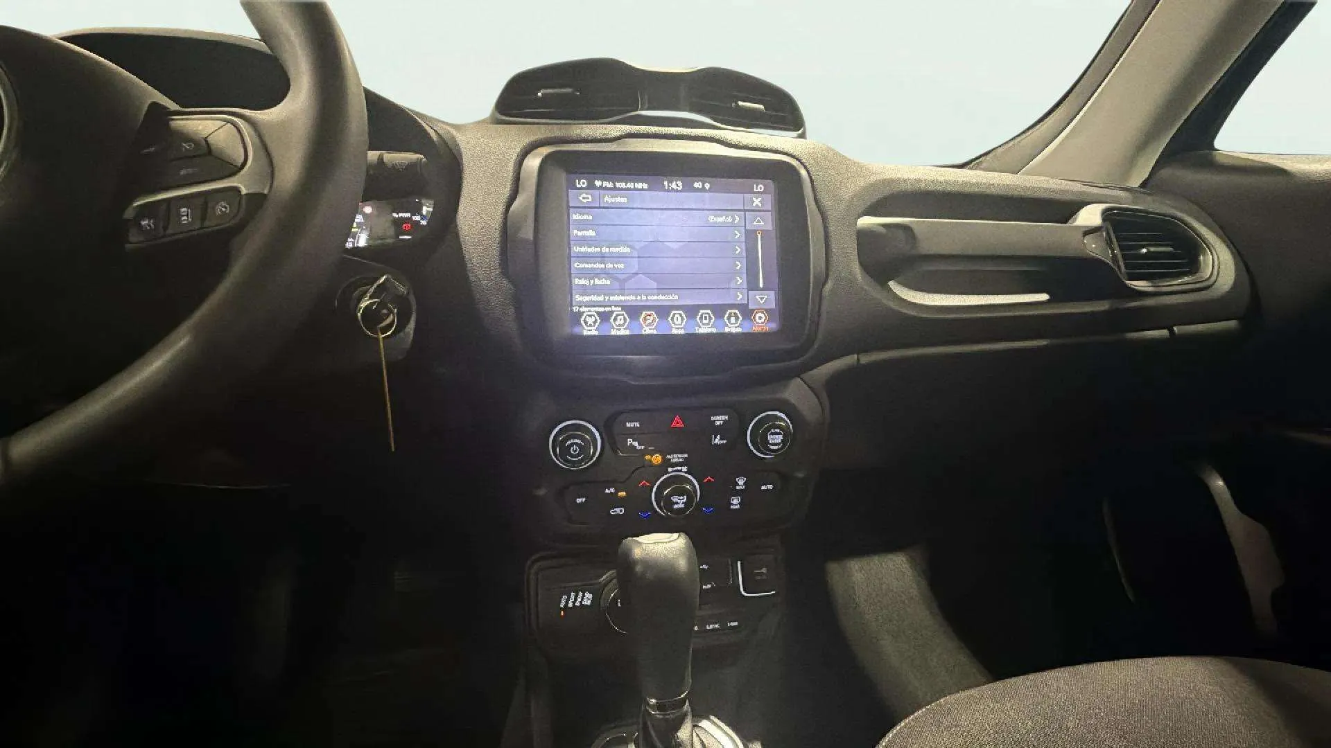 Jeep Renegade eHybrid 1.5 Limited ATX - foto 11