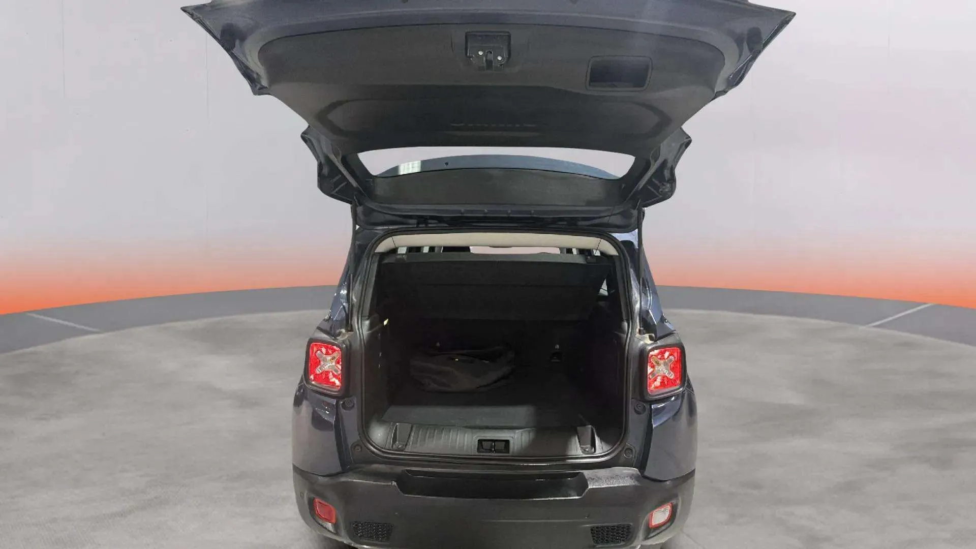 Jeep Renegade eHybrid 1.5 Limited ATX - foto 16