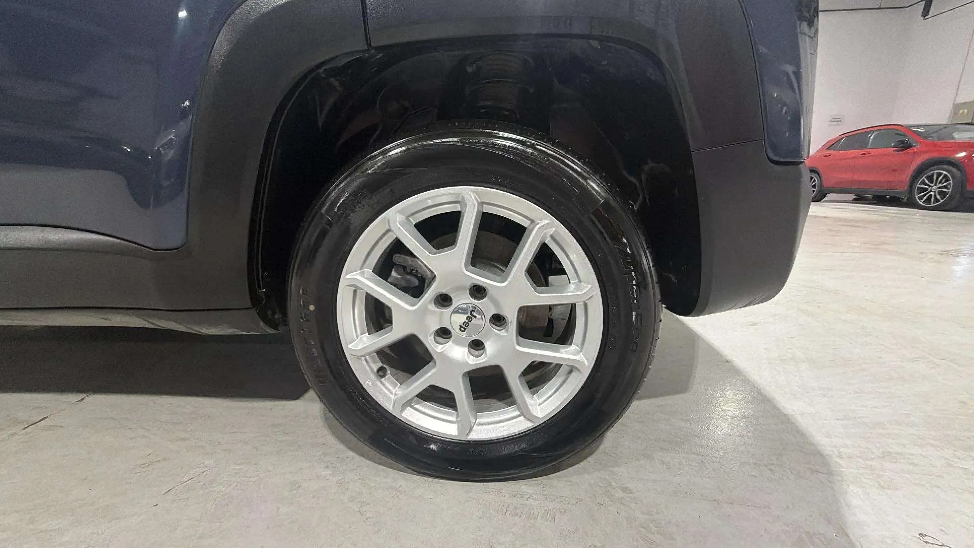 Jeep Renegade eHybrid 1.5 Limited ATX - foto 17
