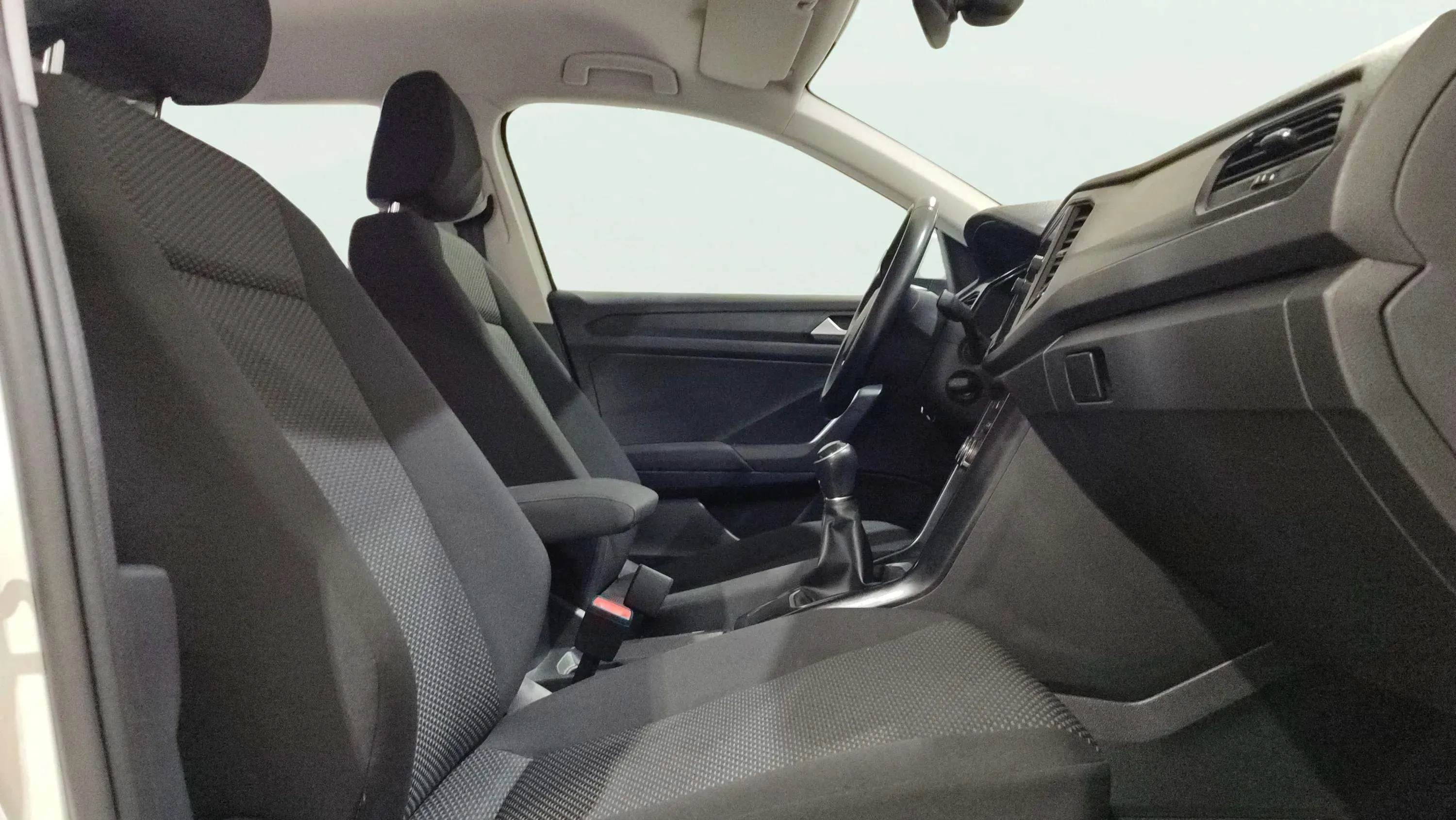 Volkswagen T-Roc Edition 1.6 TDI - foto 25