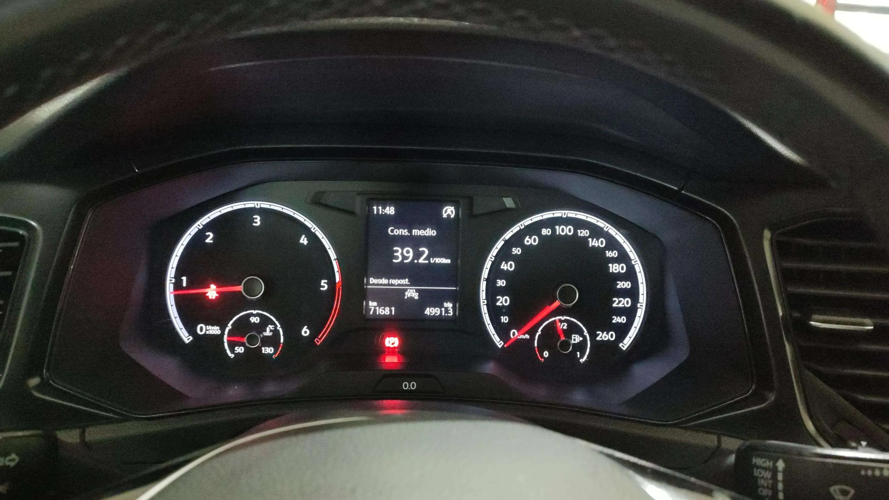 Volkswagen T-Roc Edition 1.6 TDI - foto 8