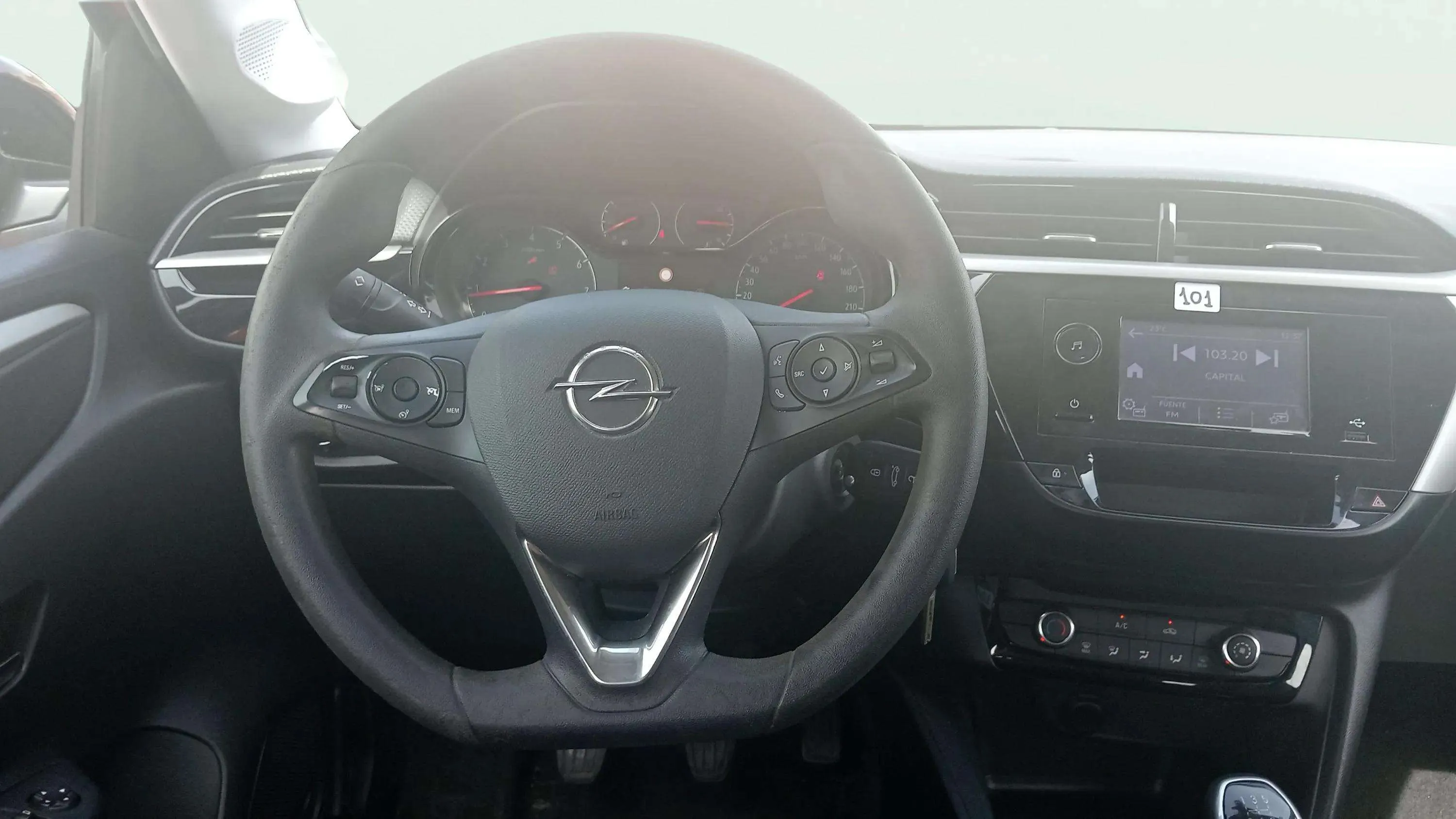 Opel Corsa 1.2 XEL Edition - foto 19