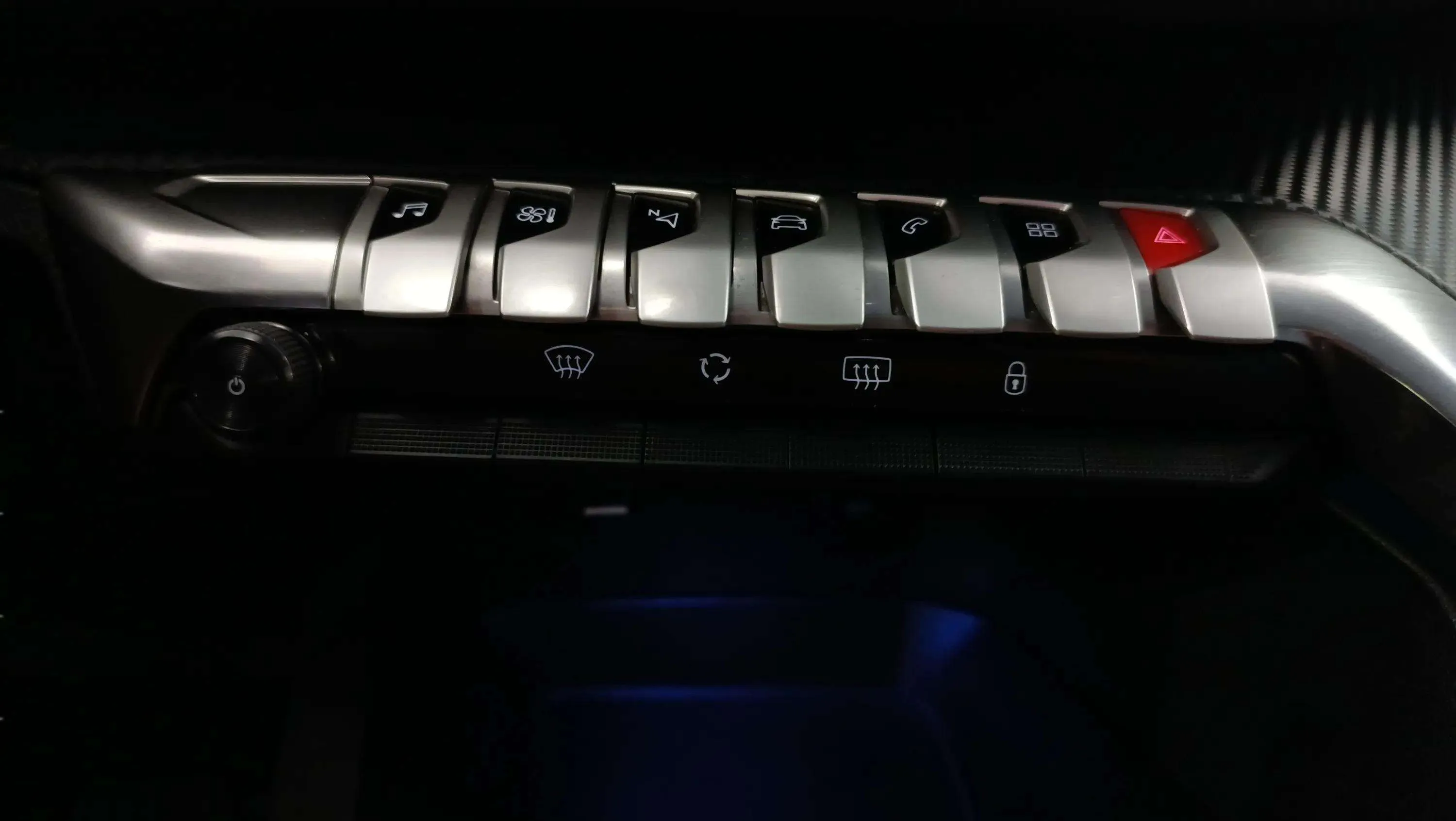 Peugeot 3008 1.2 PureTech Active Pack EAT8 - foto 20