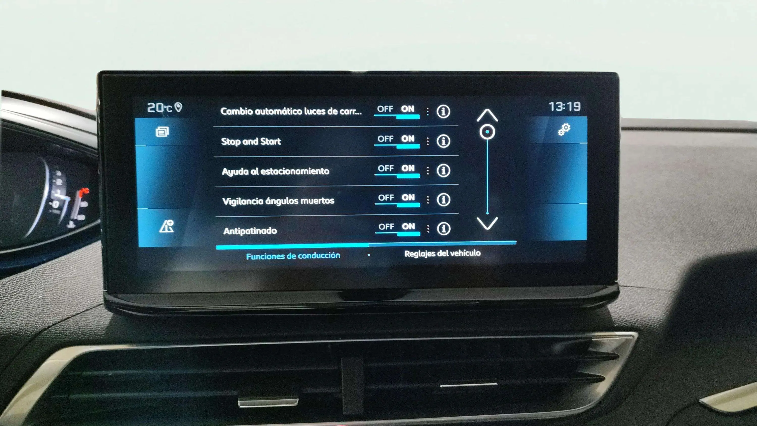 Peugeot 3008 1.2 PureTech Allure Pack - foto 11