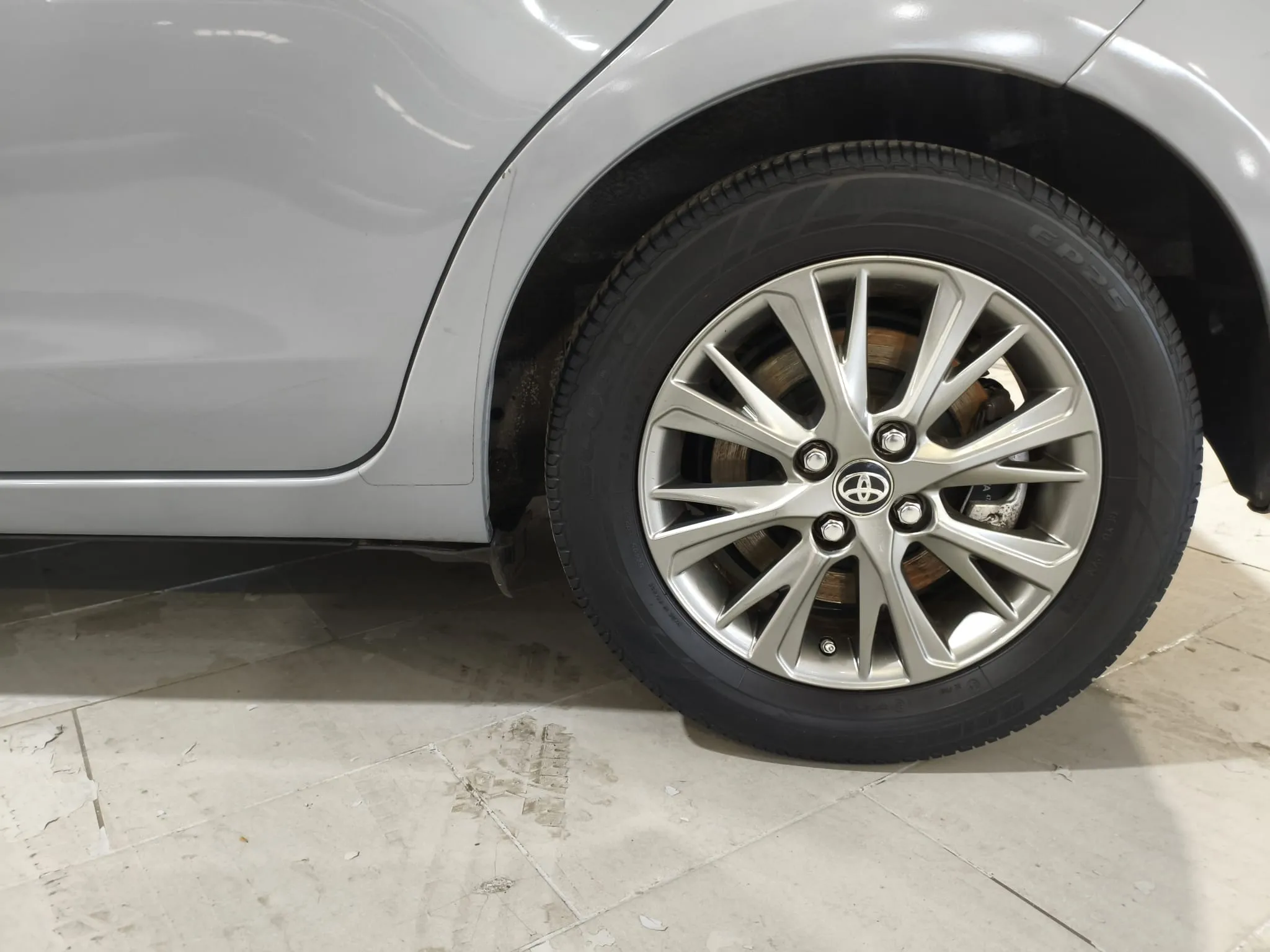 Toyota Yaris 1.0 70 Active Tech - foto 18