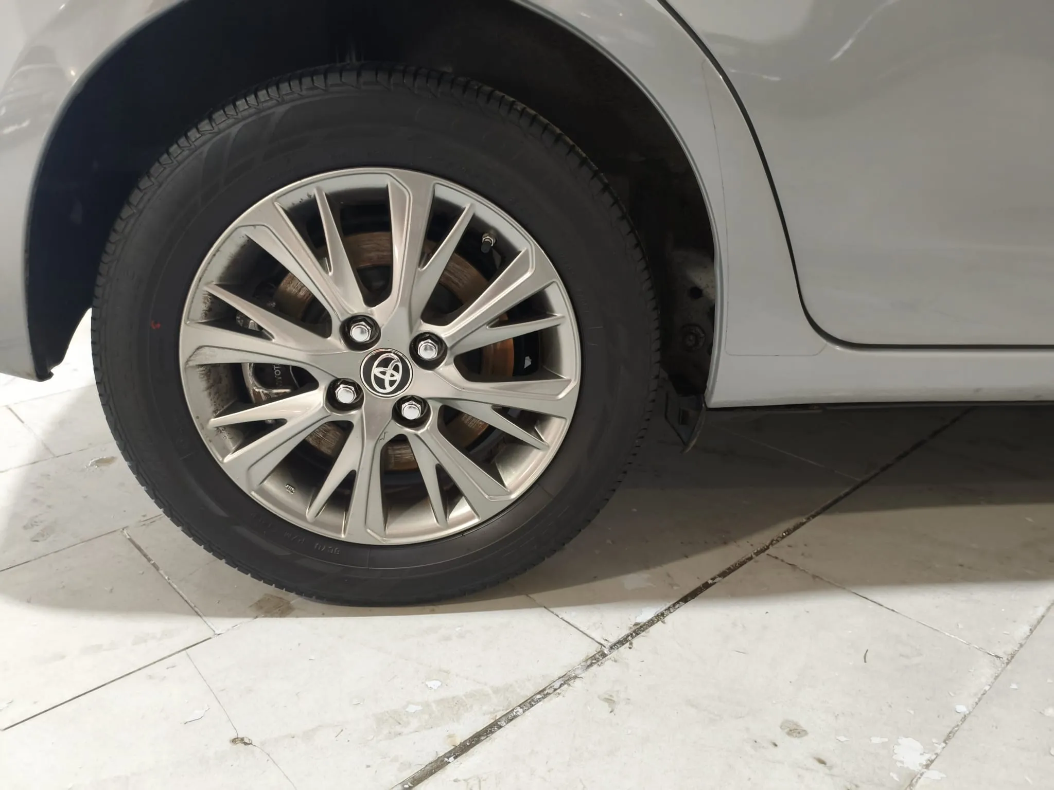 Toyota Yaris 1.0 70 Active Tech - foto 19
