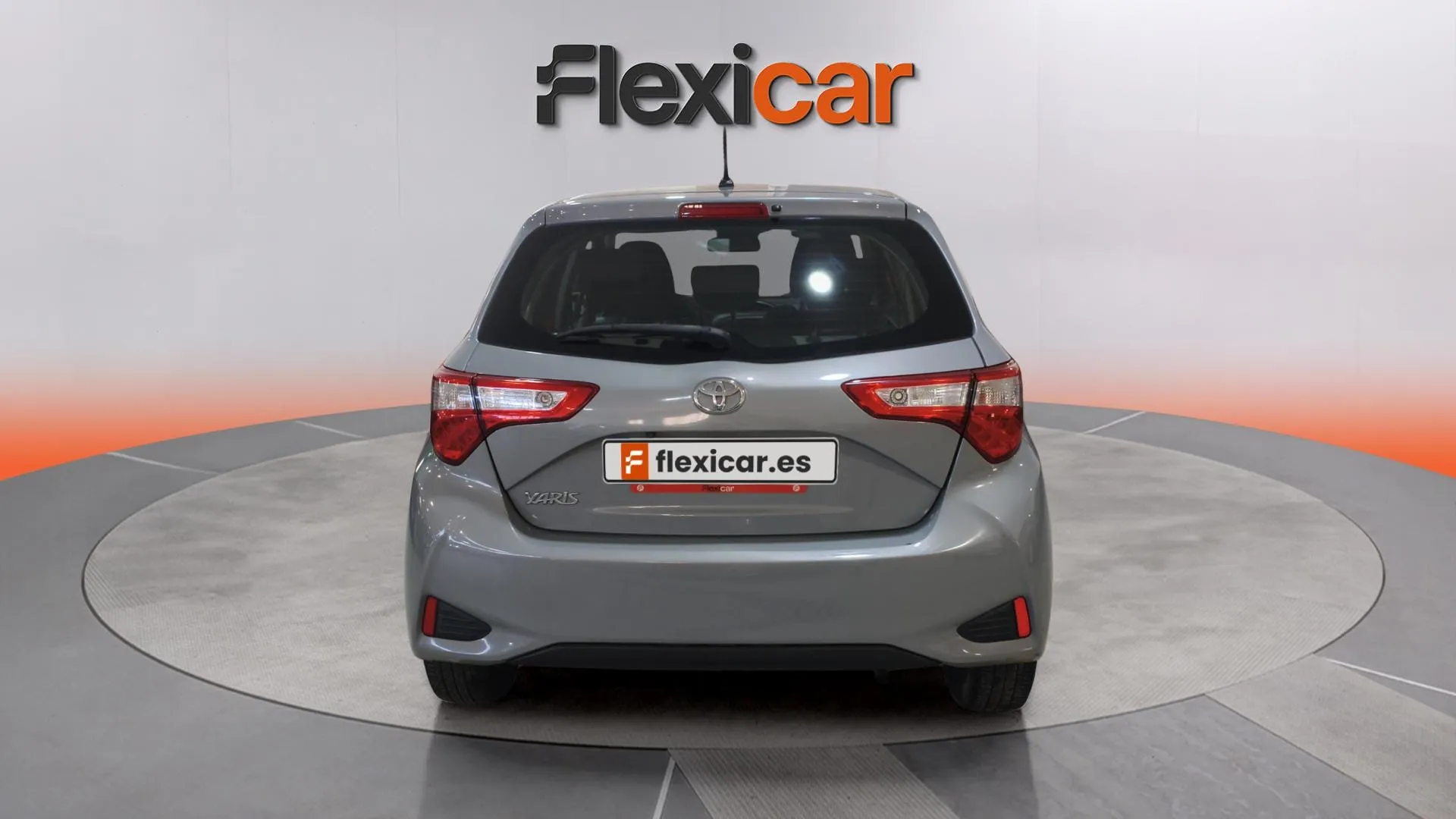Toyota Yaris 1.0 70 Active Tech - foto 4