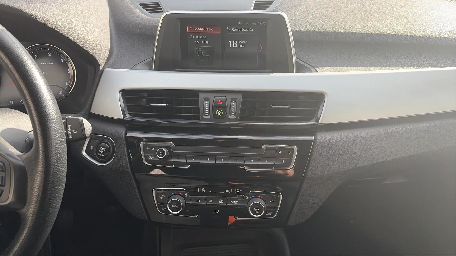 BMW X1 sDrive16d - foto 19