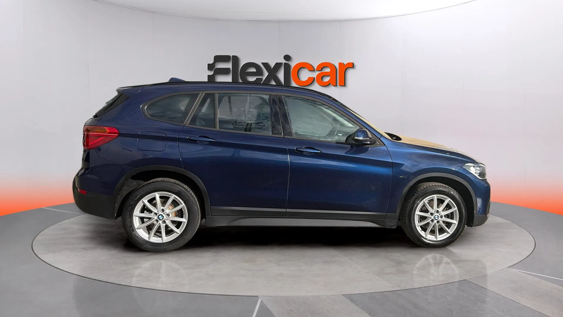BMW X1 sDrive16d - foto 5