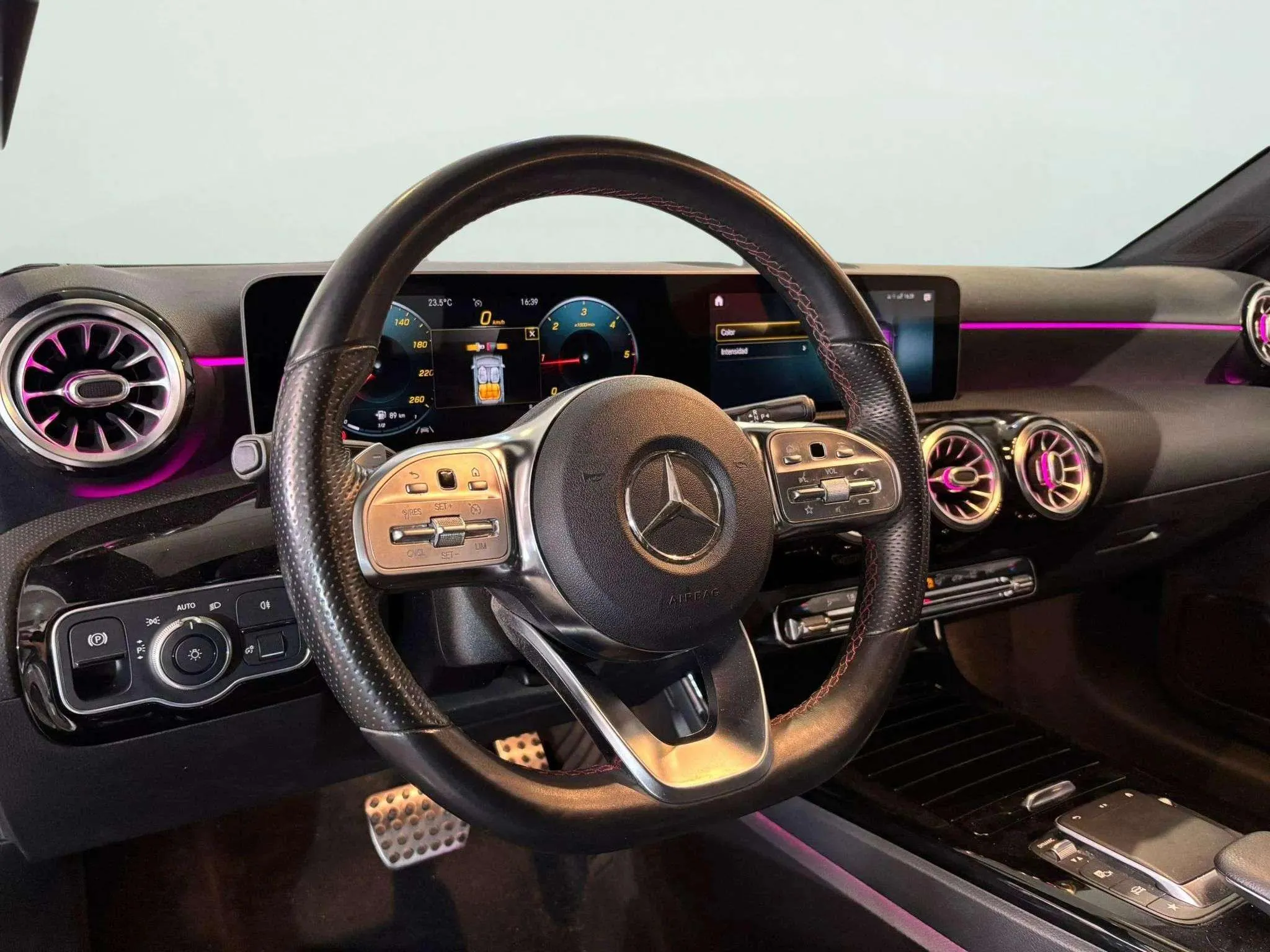 Mercedes-Benz Clase A A 180 d - foto 7