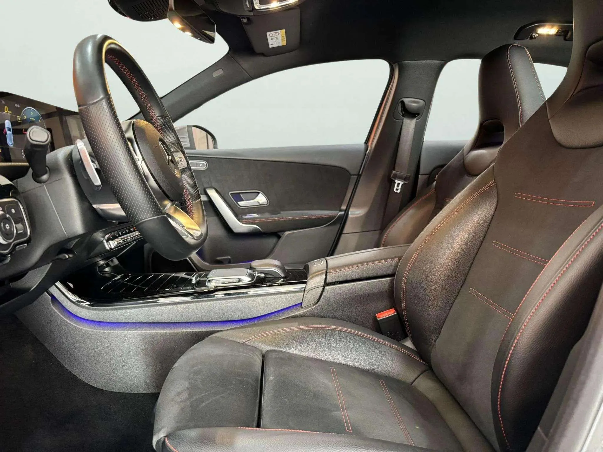 Mercedes-Benz Clase A A 180 d - foto 8