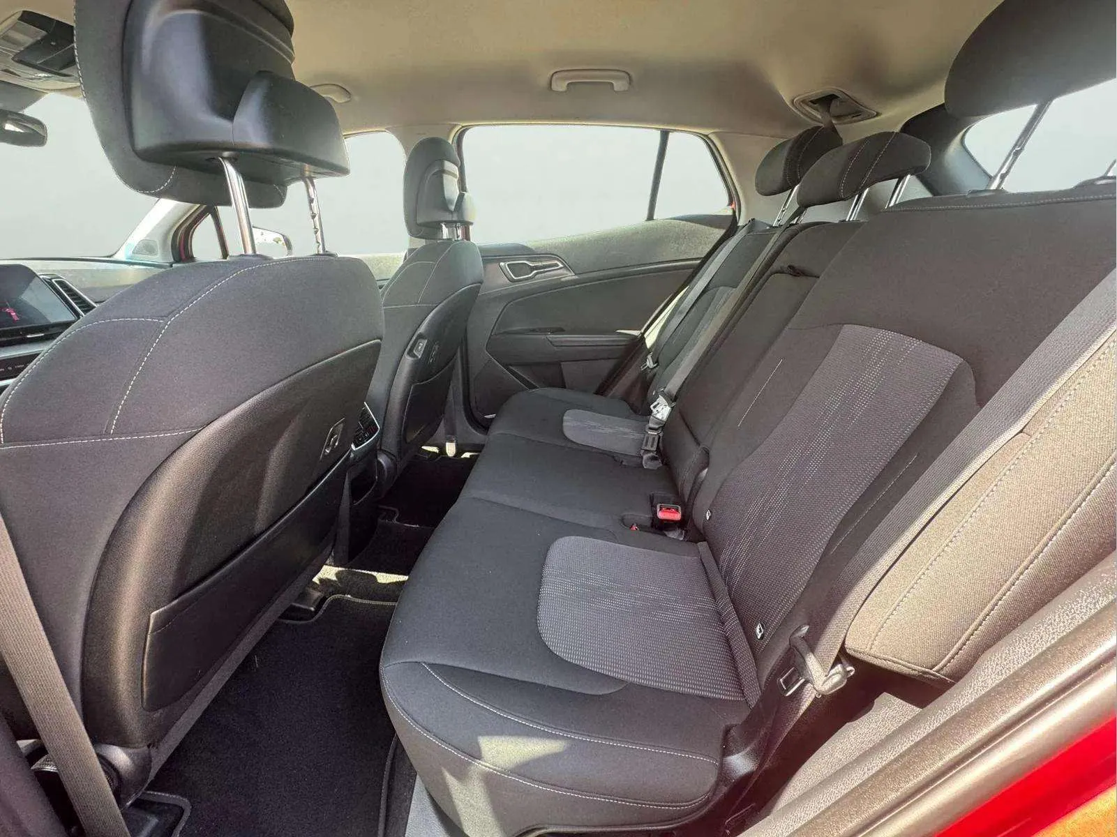 Kia Sportage 1.6 T-GDi PHEV Drive 4x4 - foto 9