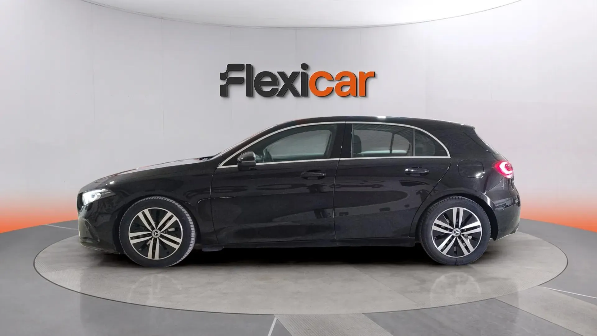 Mercedes-Benz Clase A A 180 d - foto 4