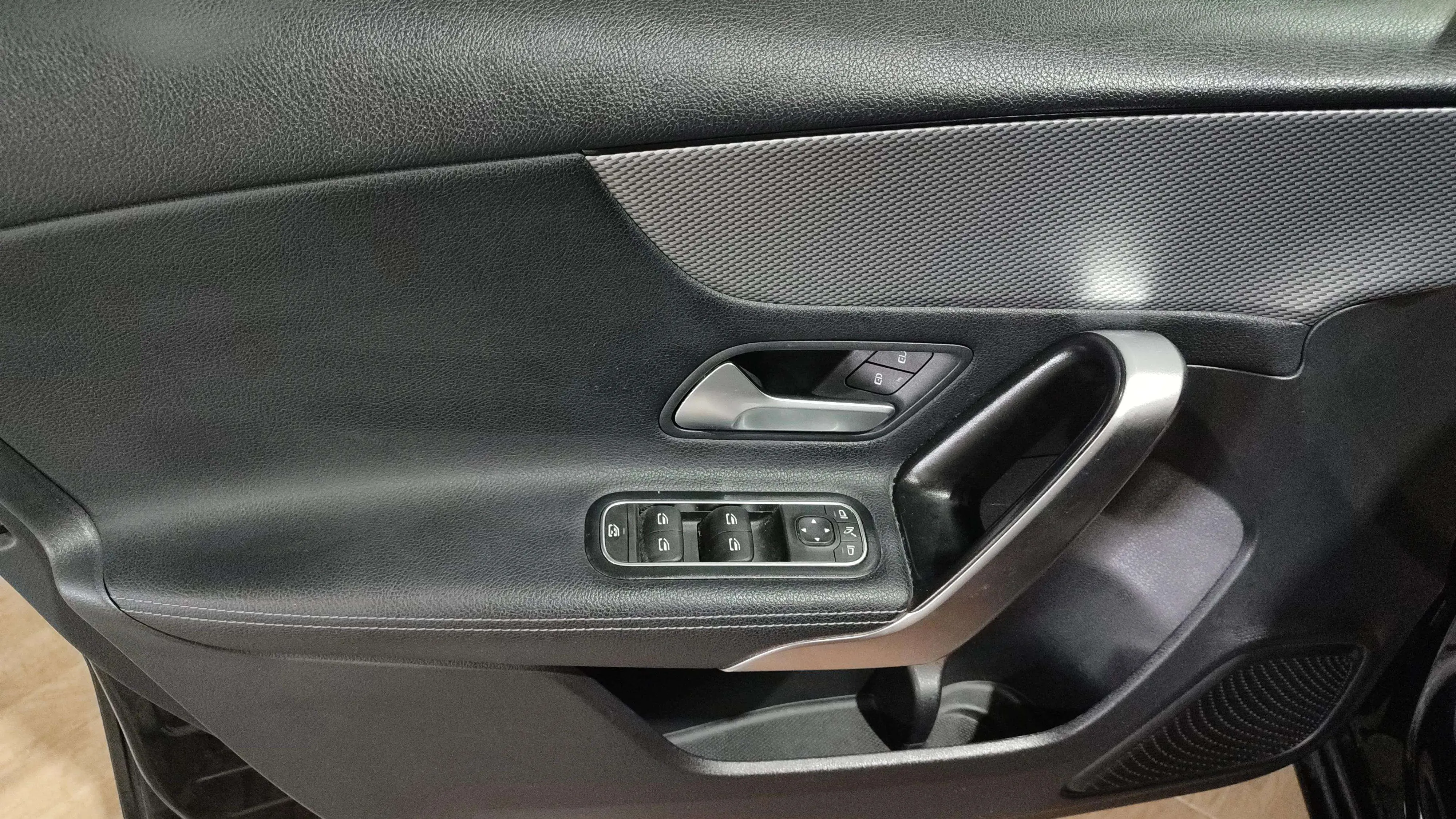 Mercedes-Benz Clase A A 180 d - foto 6