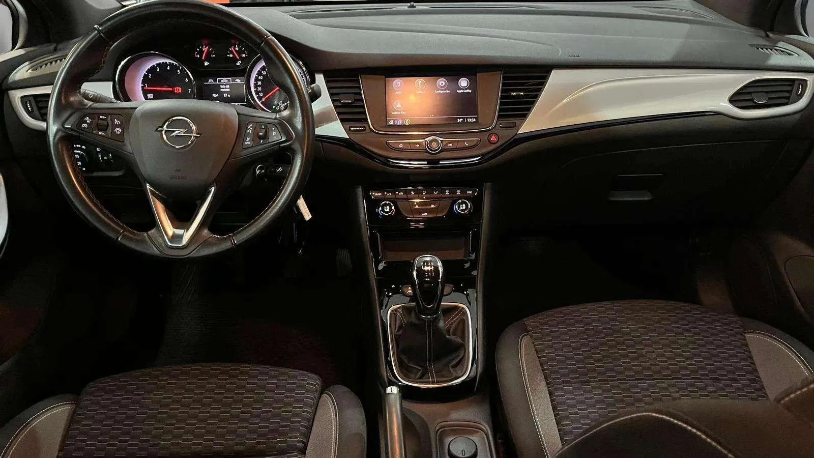 Opel Astra 1.2T SHT Business Elegance - foto 13