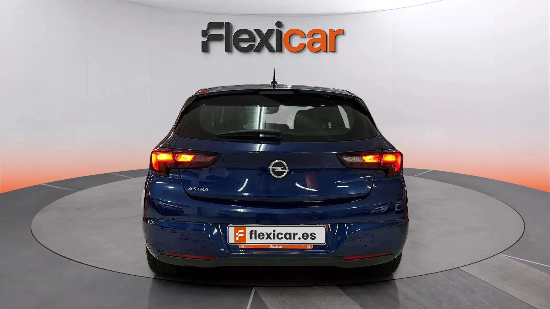 Opel Astra 1.2T SHT Business Elegance - foto 6