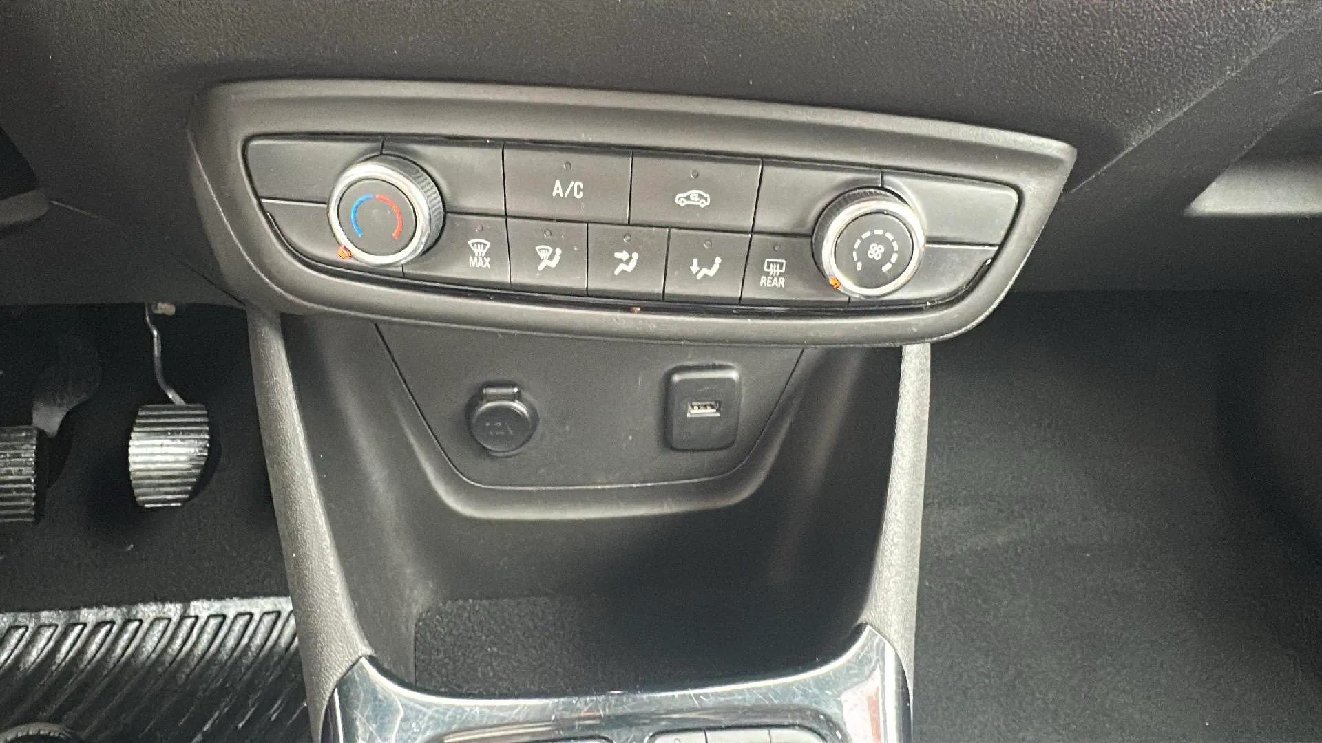 Opel Crossland 1.2 GS Line - foto 16