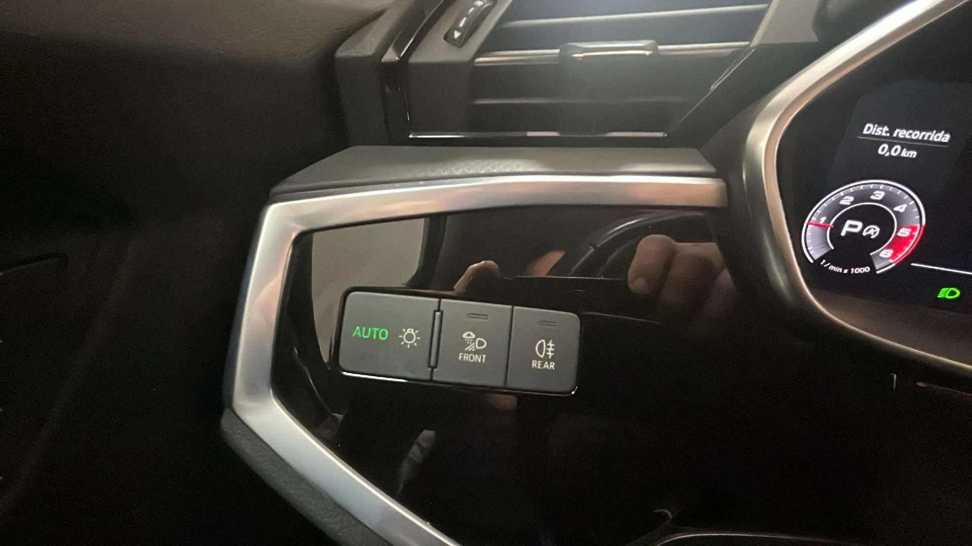 Audi Q3 35 TDI S tronic - foto 32