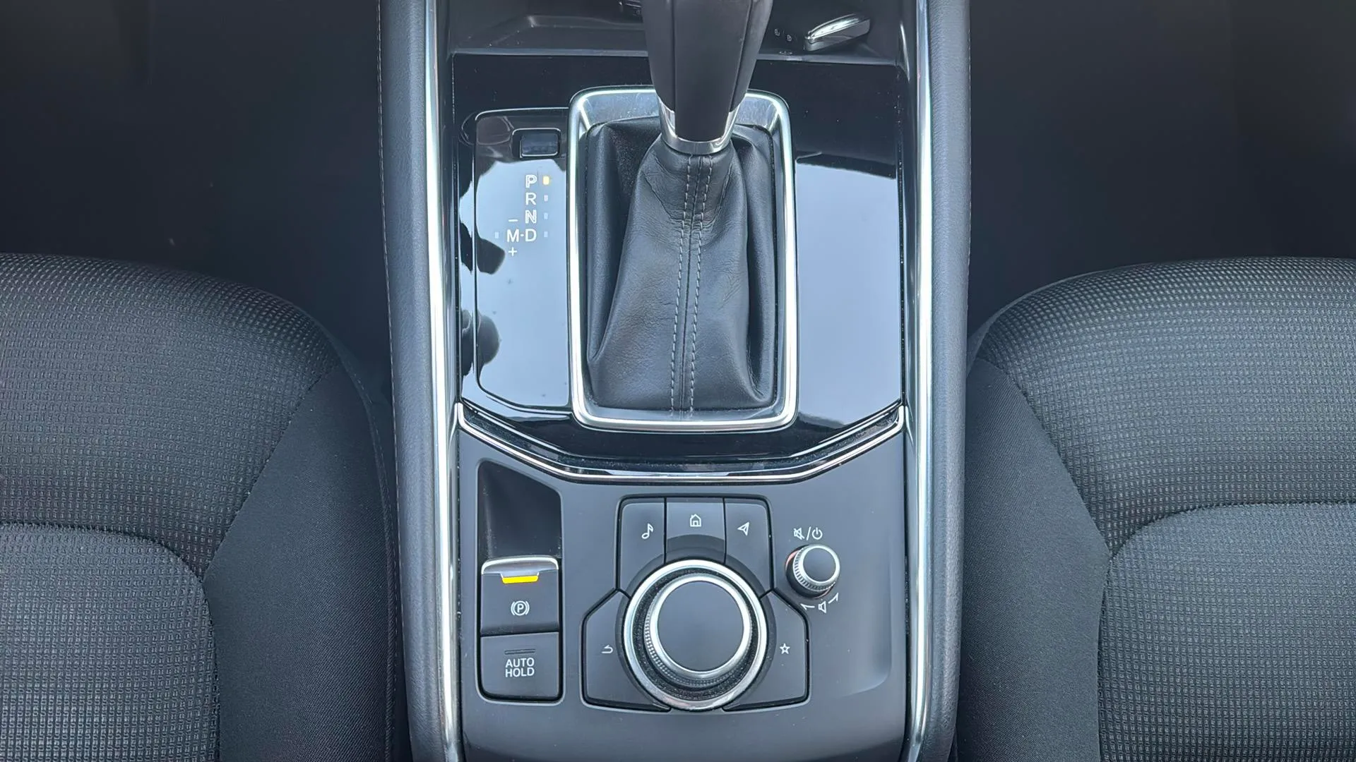 Mazda CX-5 2.2 DE Zenith - foto 19