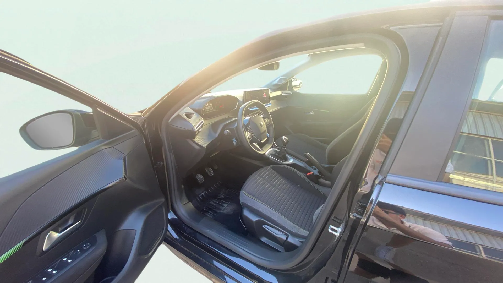 Peugeot 208 Active PureTech 100 - foto 18