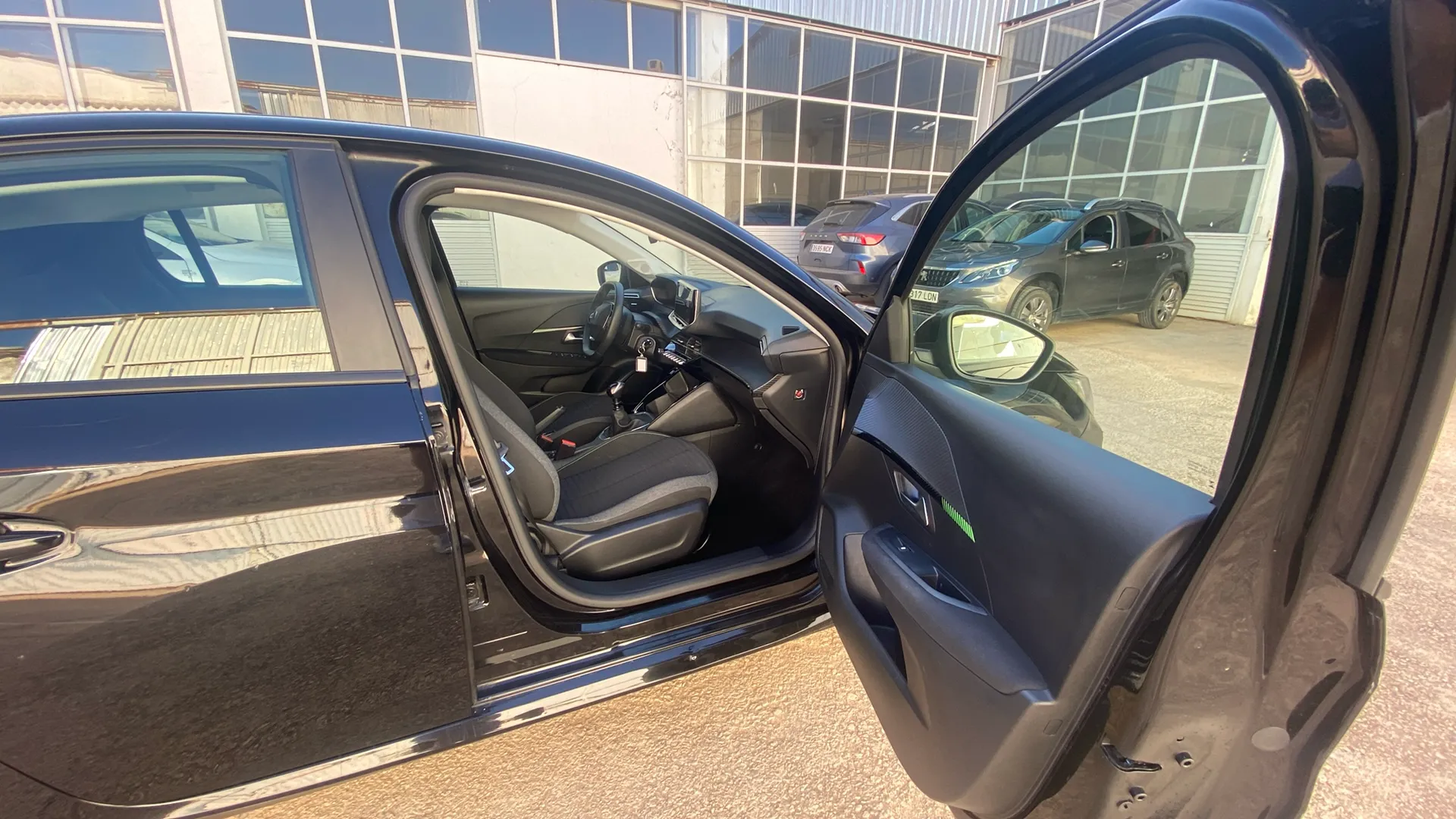 Peugeot 208 Active PureTech 100 - foto 19