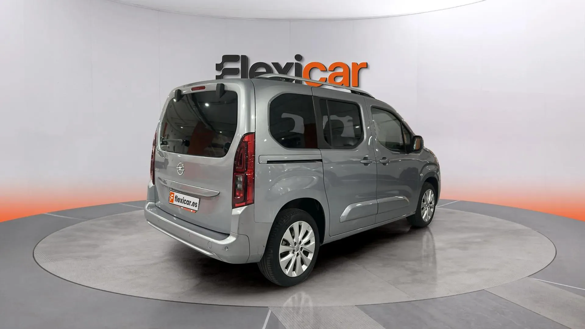 Opel Combo 1.5 TD Innovation L Aut - foto 6