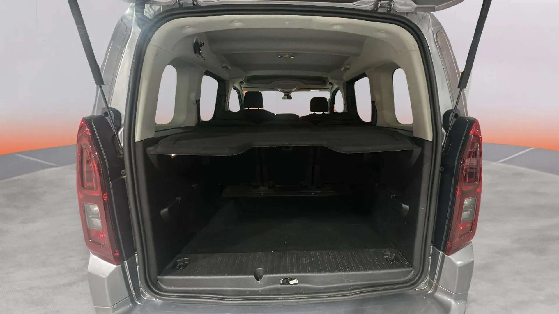Opel Combo 1.5 TD Innovation L Aut - foto 16