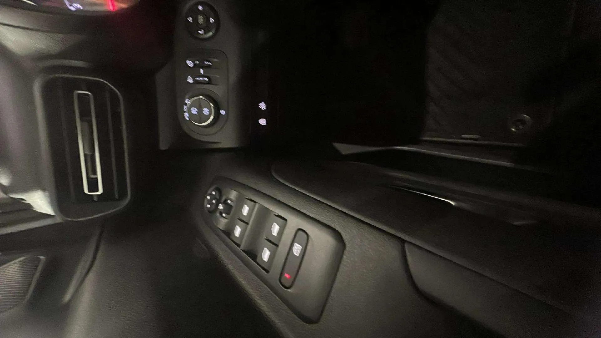Opel Combo 1.5 TD Innovation L Aut - foto 21