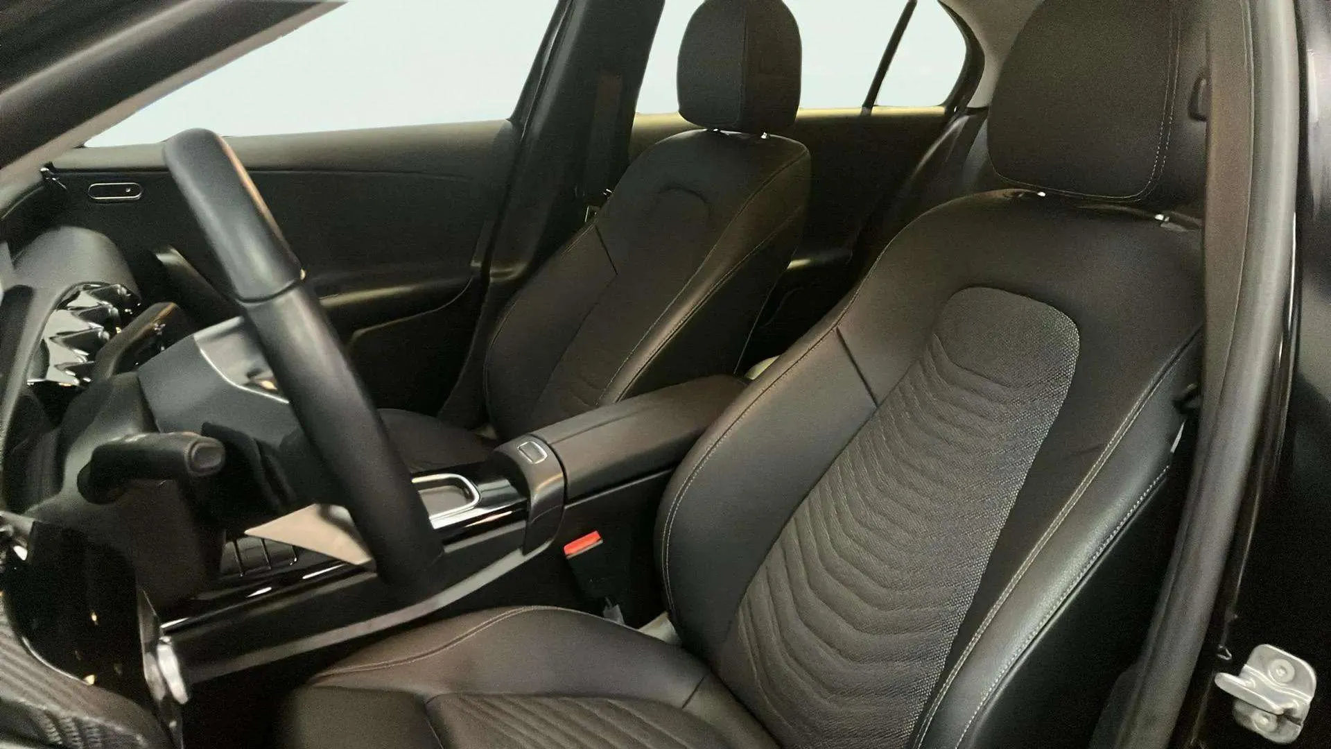 Mercedes-Benz Clase A A 200 d - foto 10
