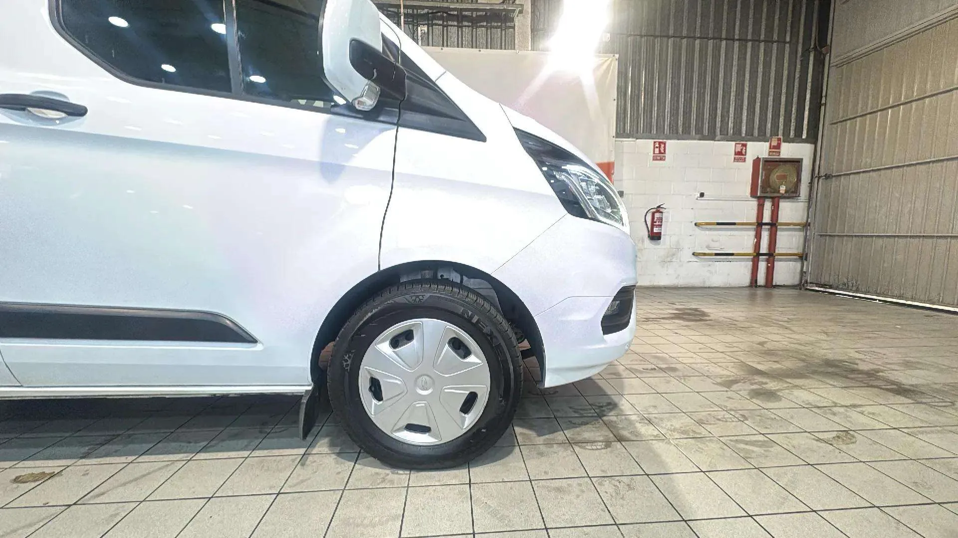 Ford Tourneo Custom 2.0 EcoBlue L2 Trend - foto 23