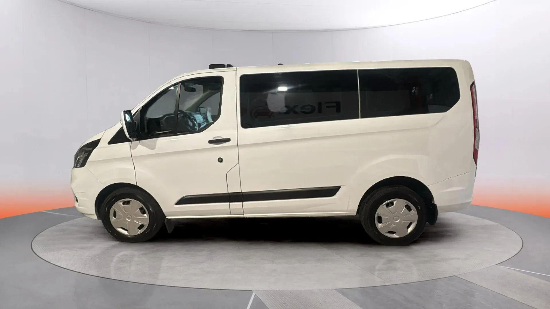 Ford Tourneo Custom 2.0 EcoBlue L2 Trend - foto 8