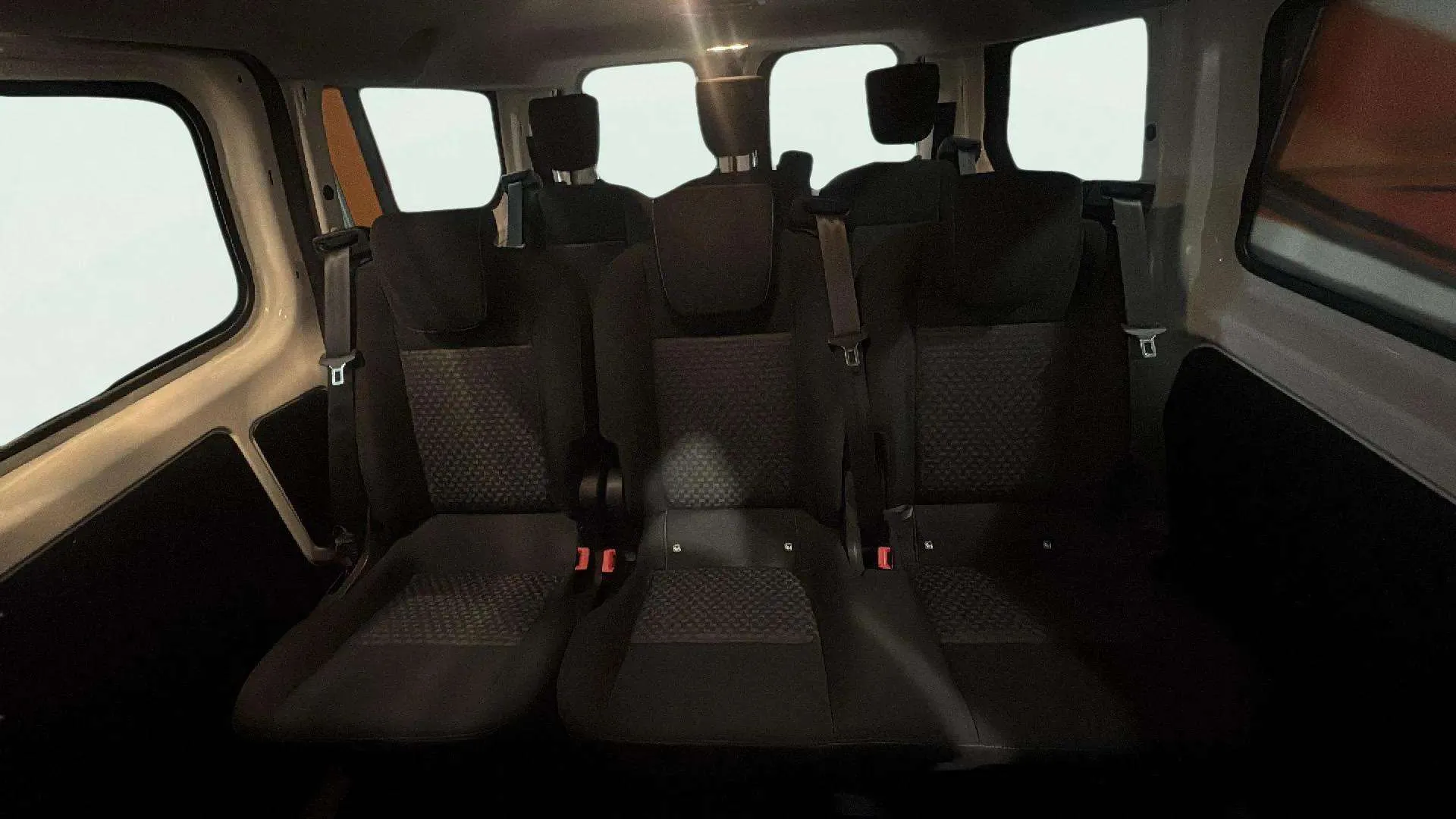 Ford Tourneo Custom 2.0 EcoBlue L2 Trend - foto 18