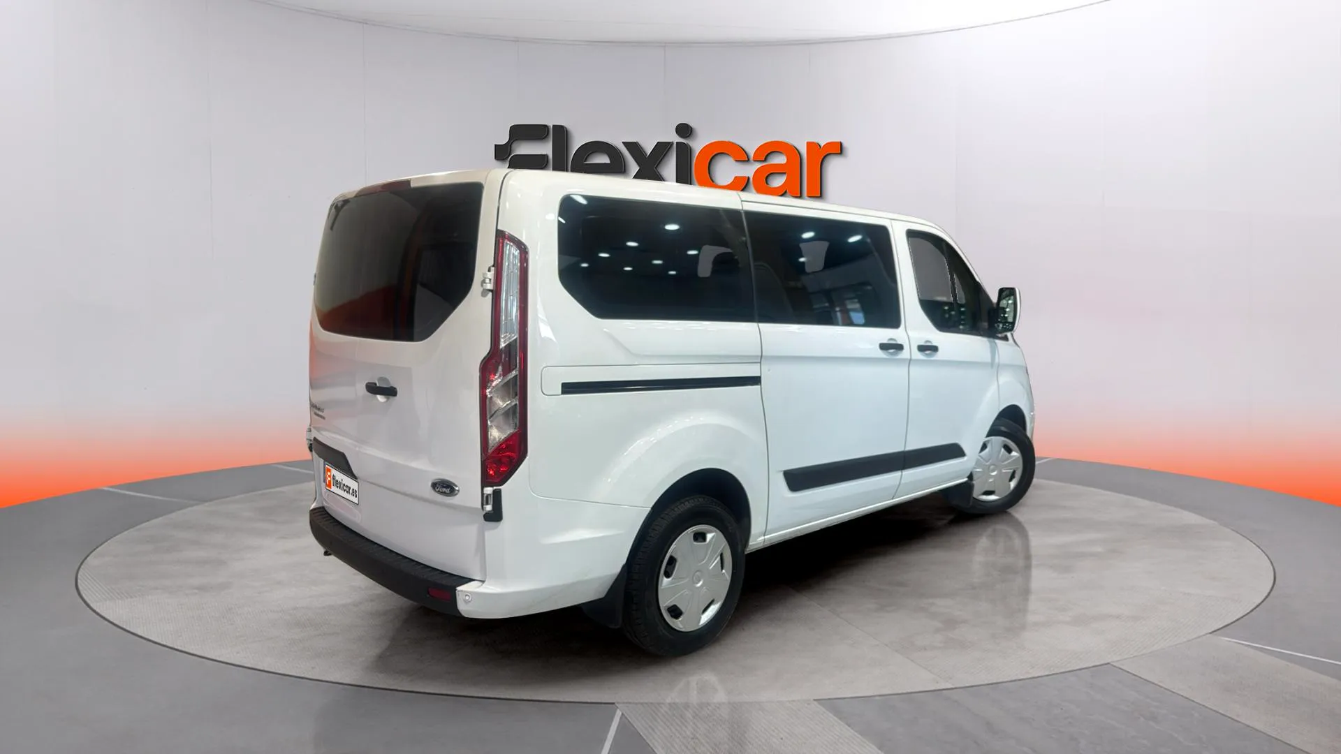 Ford Tourneo Custom 2.0 EcoBlue L2 Trend - foto 29